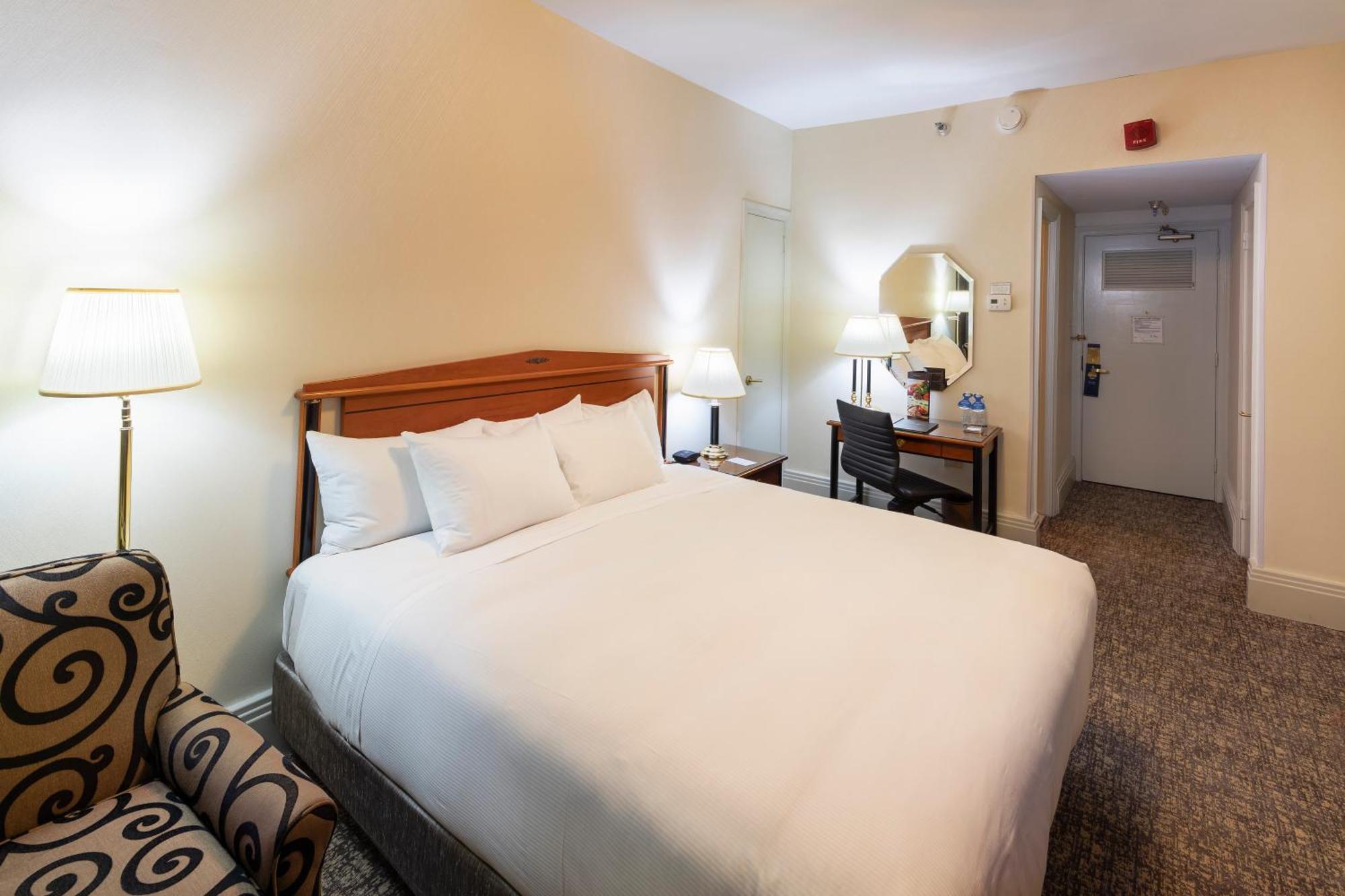 Queen Room