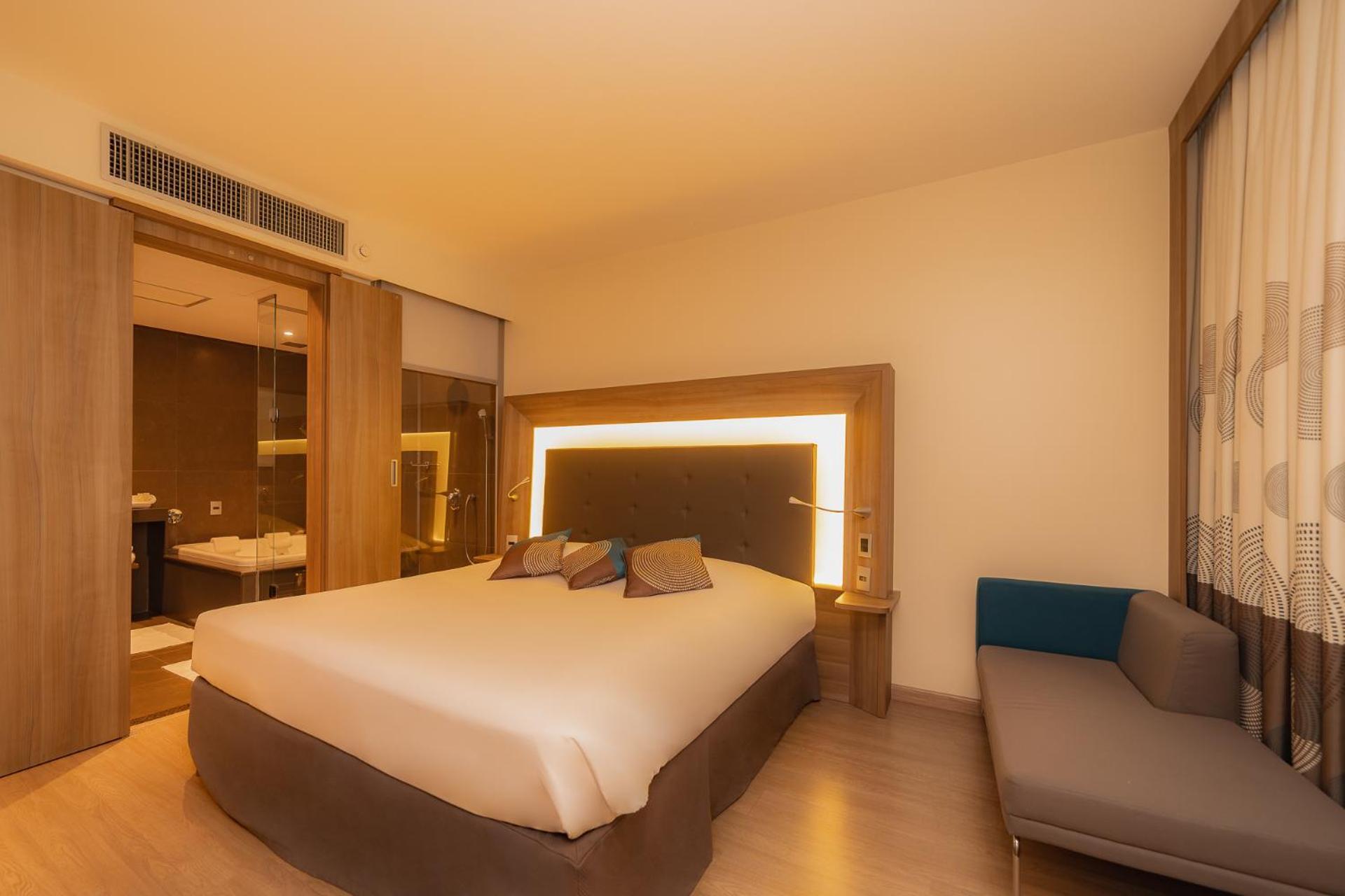 Presidential Suite one king bed