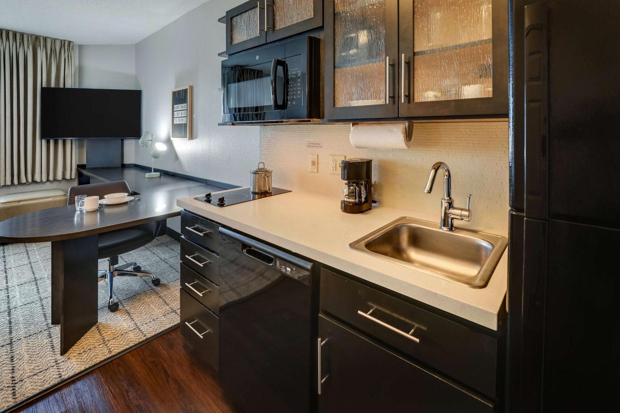 Queen Studio Suite