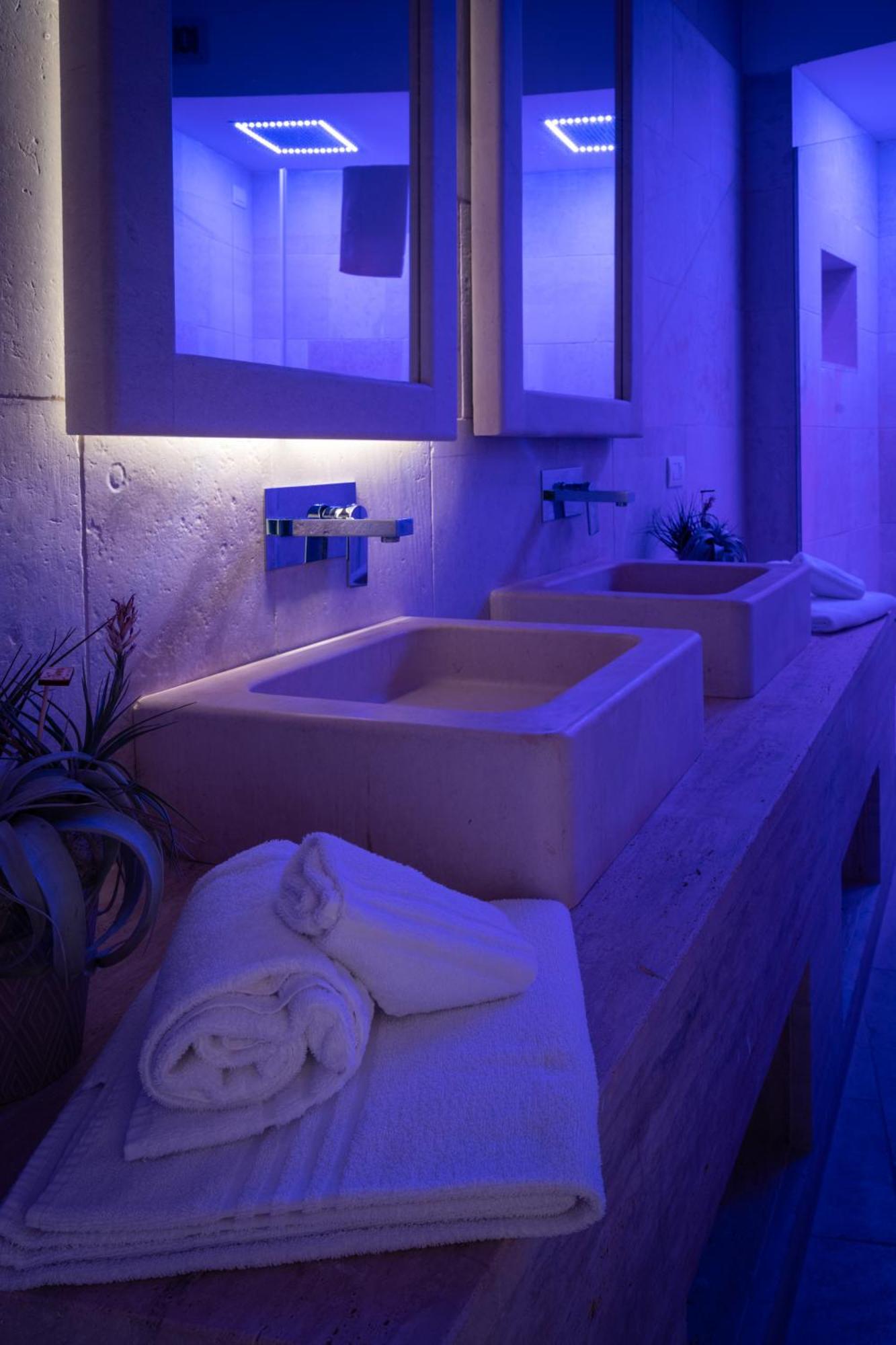 Suite Spa Bath