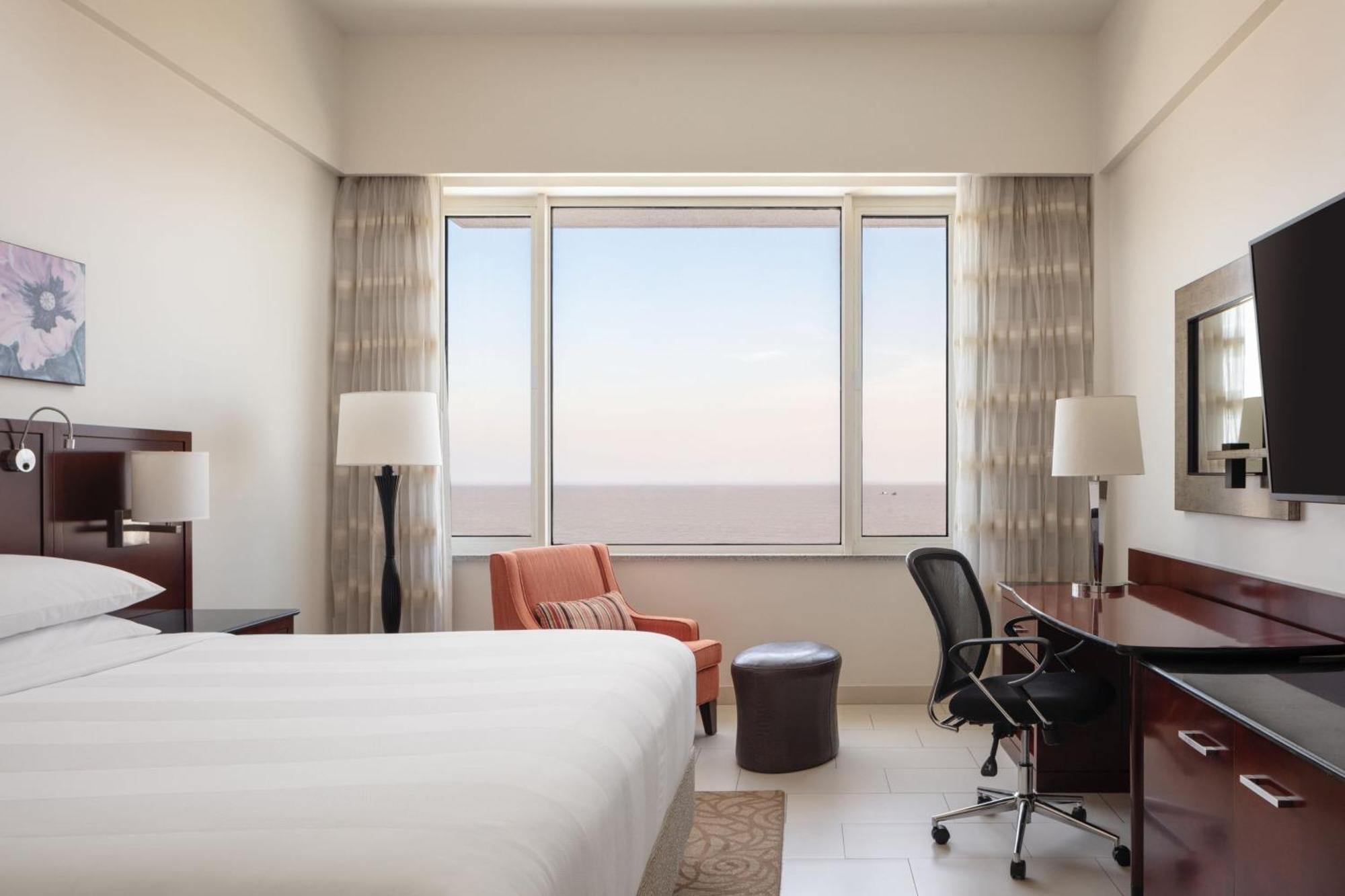 Deluxe King or Double Room Ocean View