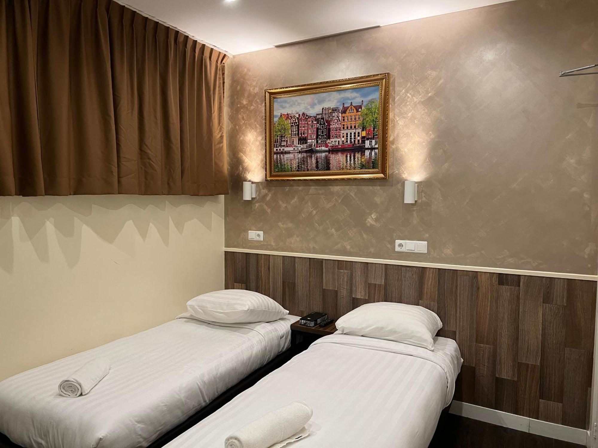 Twin Room with Private Bathroom,1522259695:JPEG