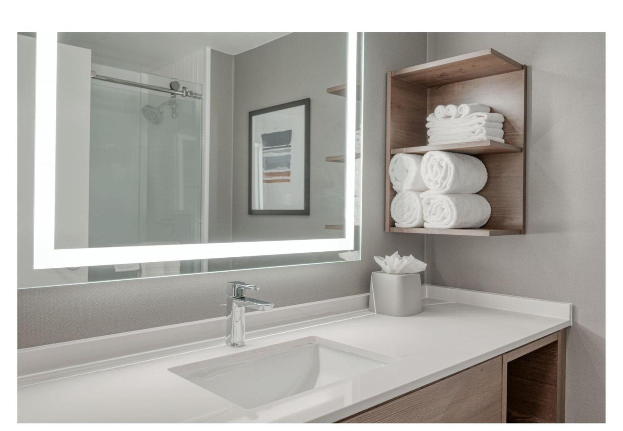 One-Bedroom Suite