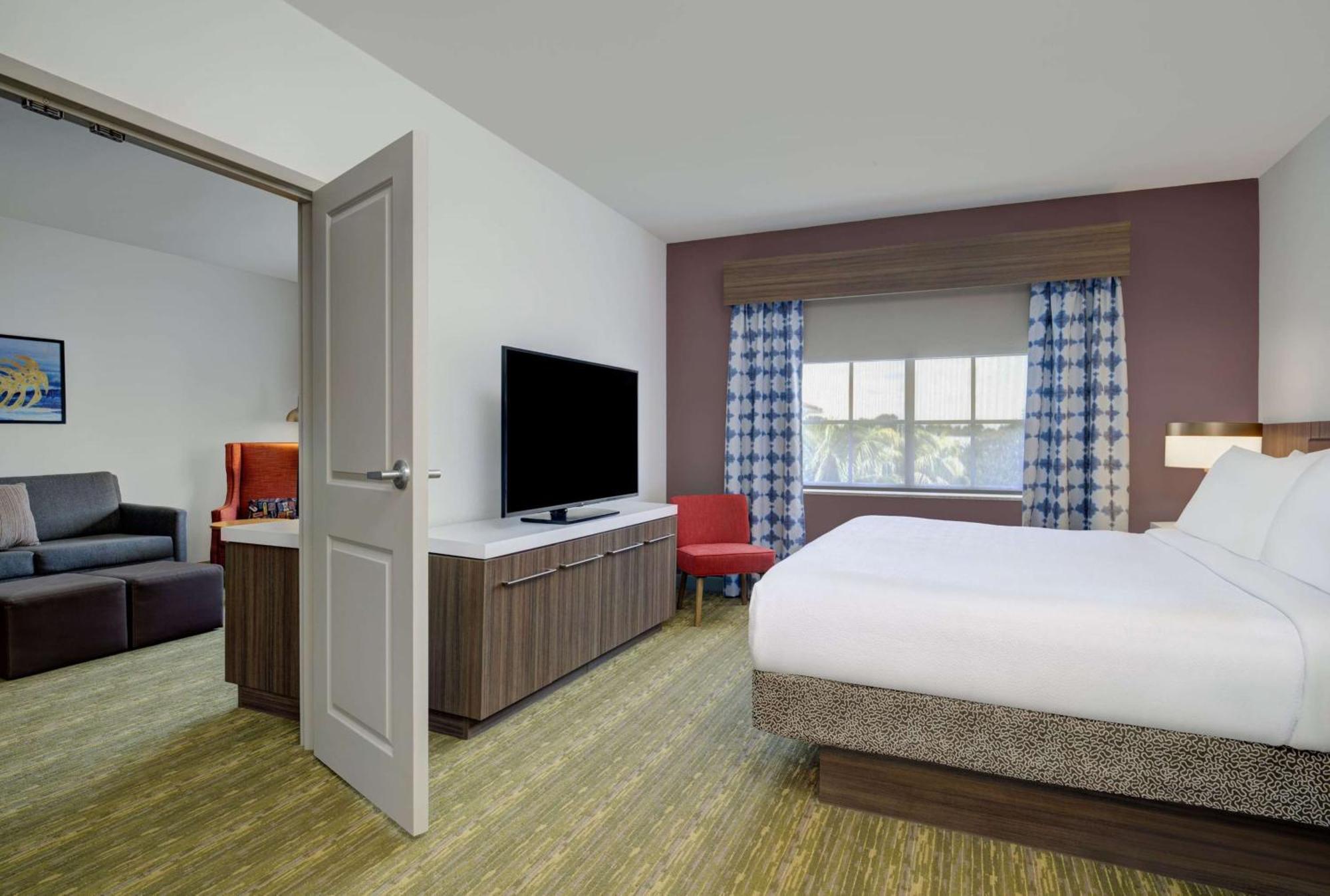 One-Bedroom King Suite Sofa Bed