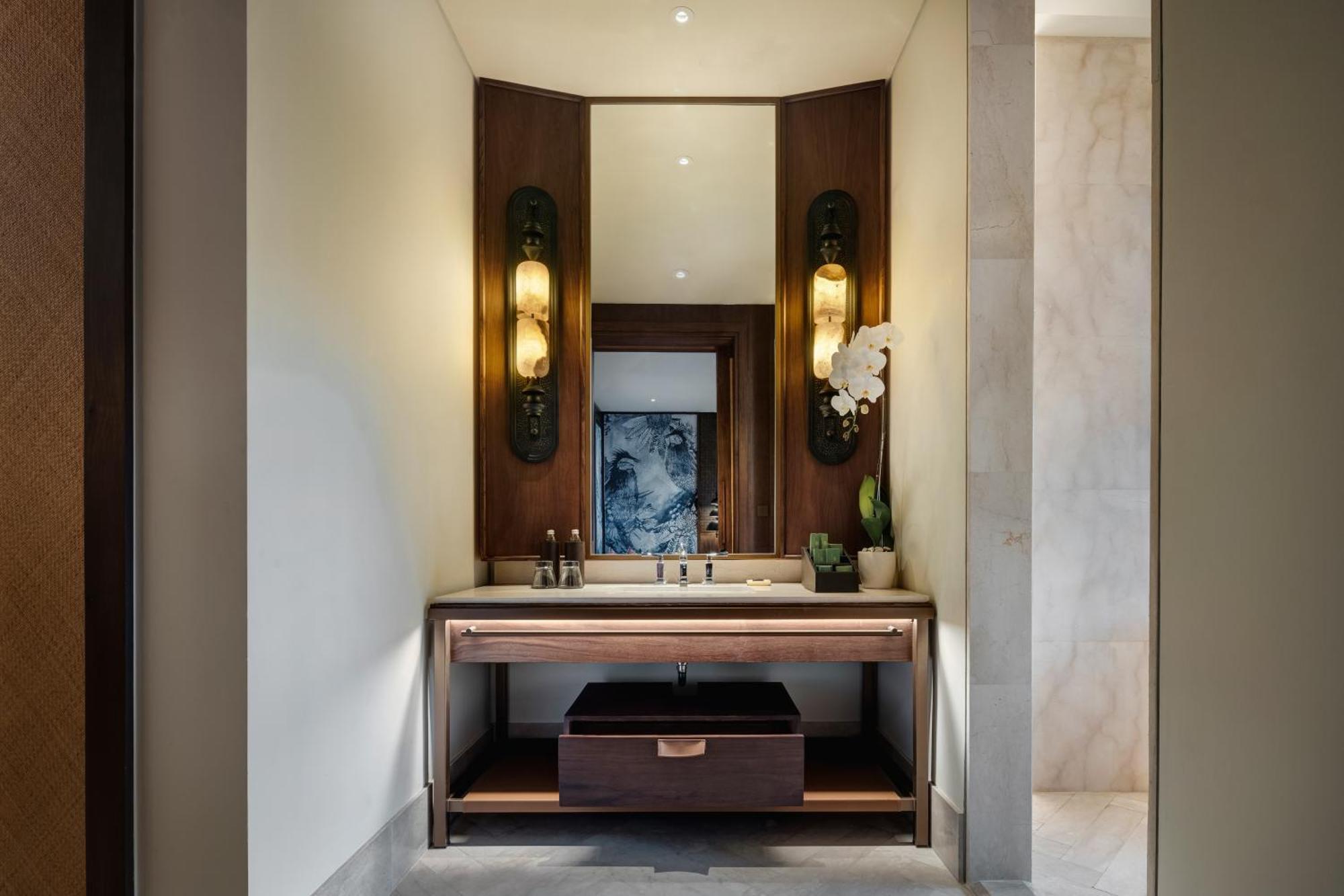 Tropical Suite