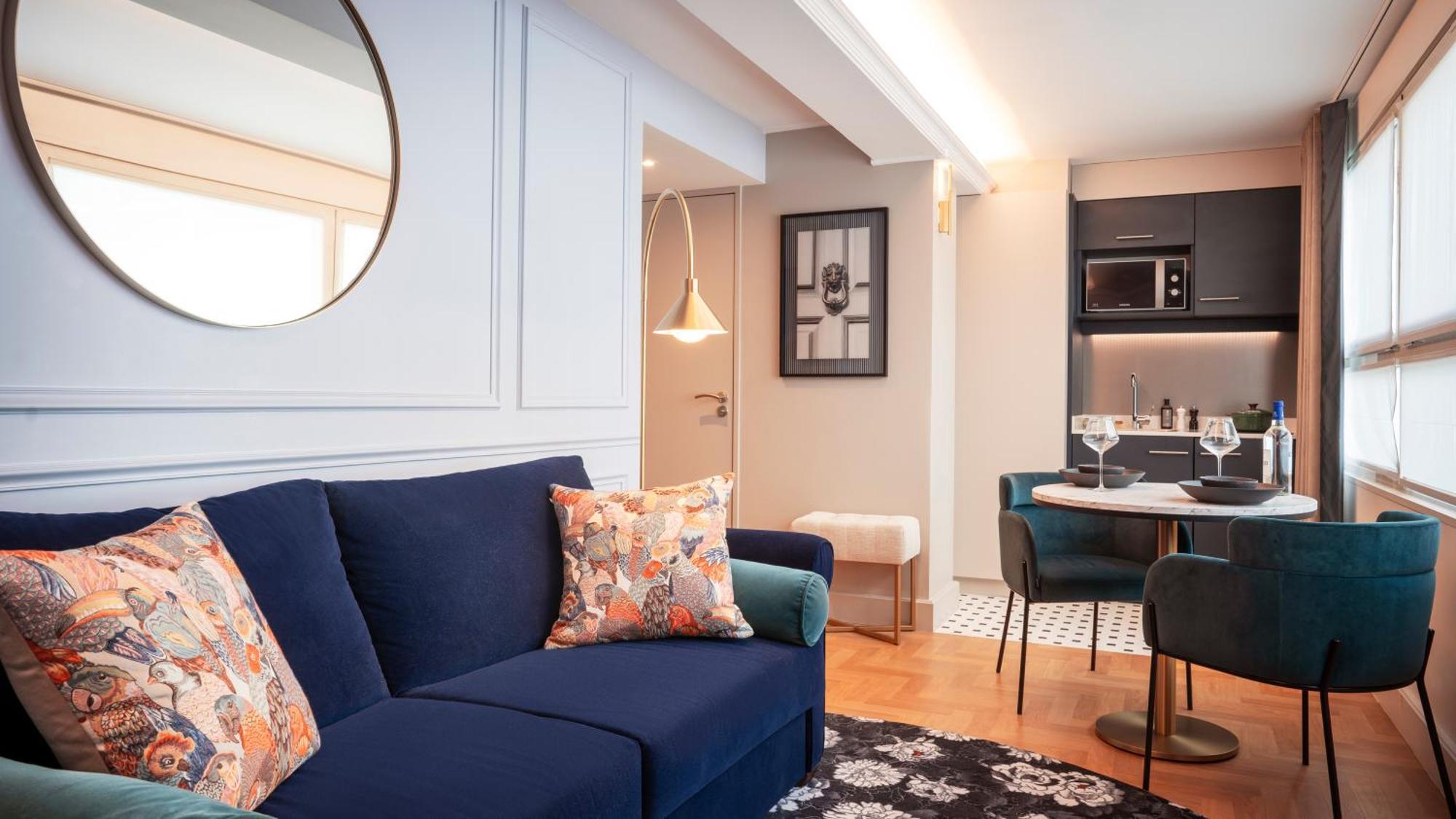 Parisian Junior Suite