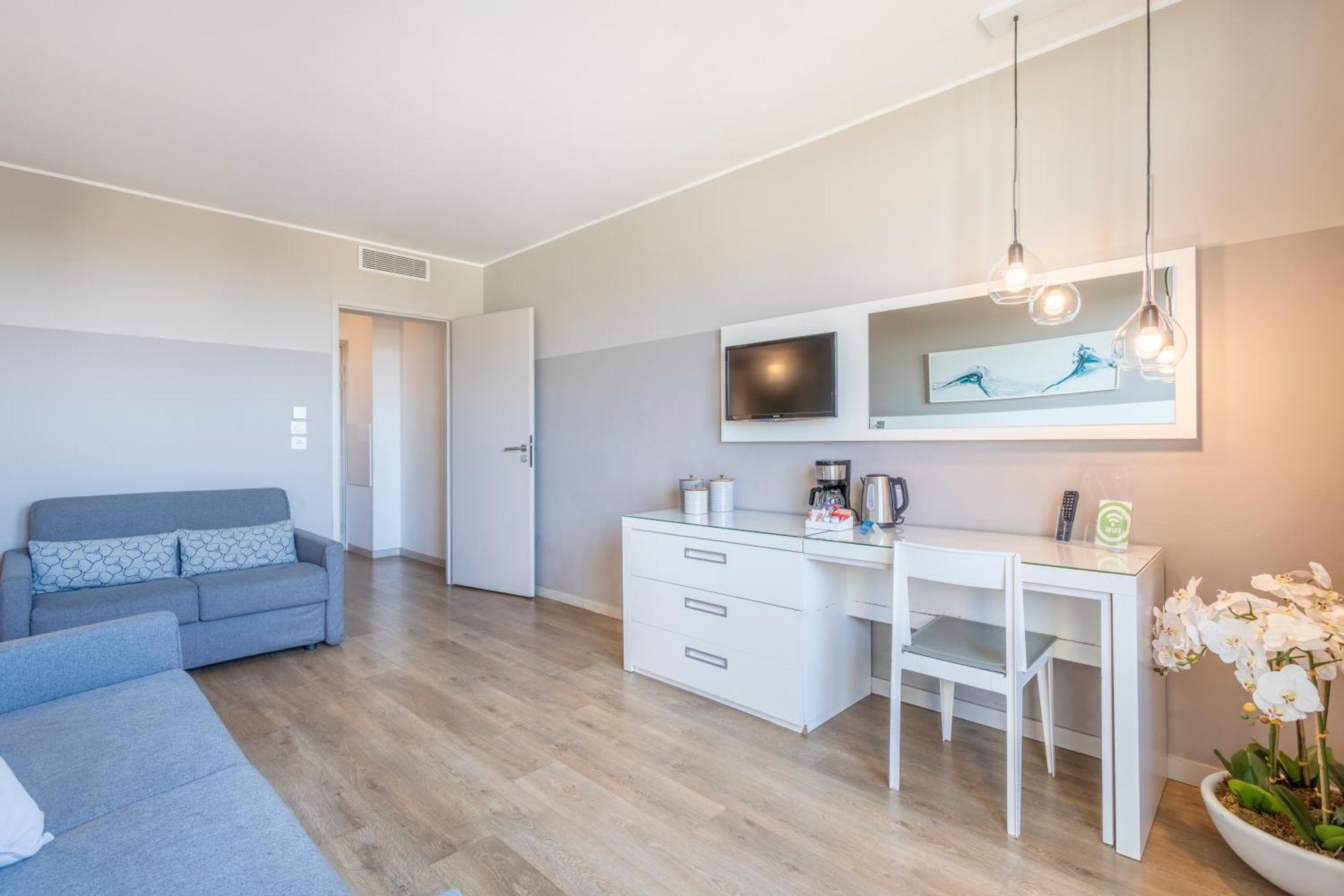 Superior Apartment