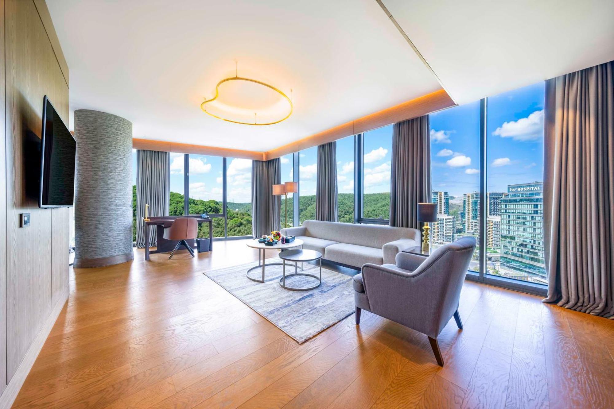 Junior Suite City Forest View Lounge Access