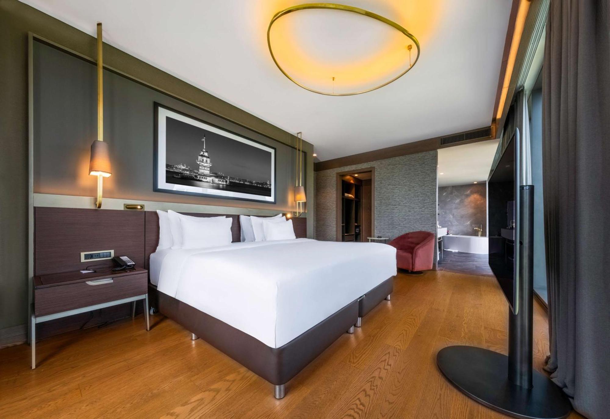 Suite One Bedroom City Forest View Lounge Access