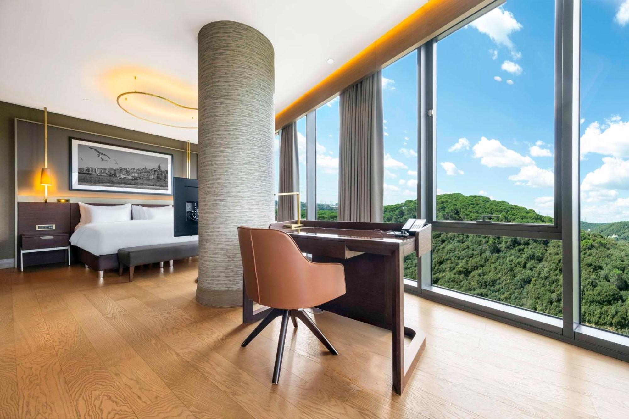 Junior Suite City Forest View Lounge Access