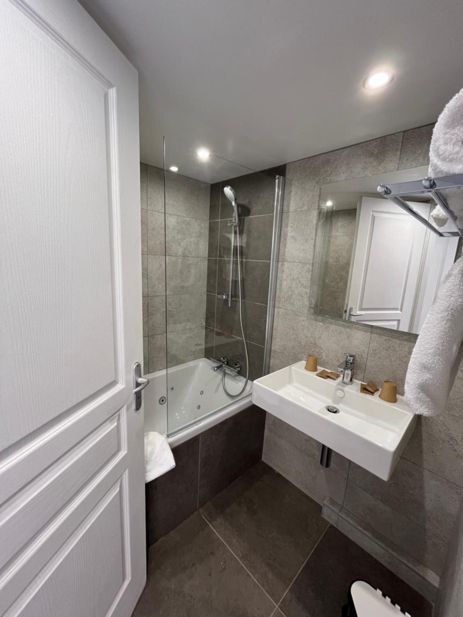 Duplex Suite Room Spa Bath