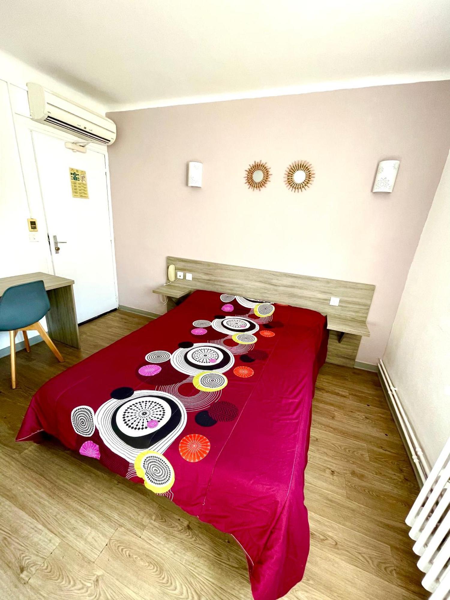 Double Room Shared Toilet