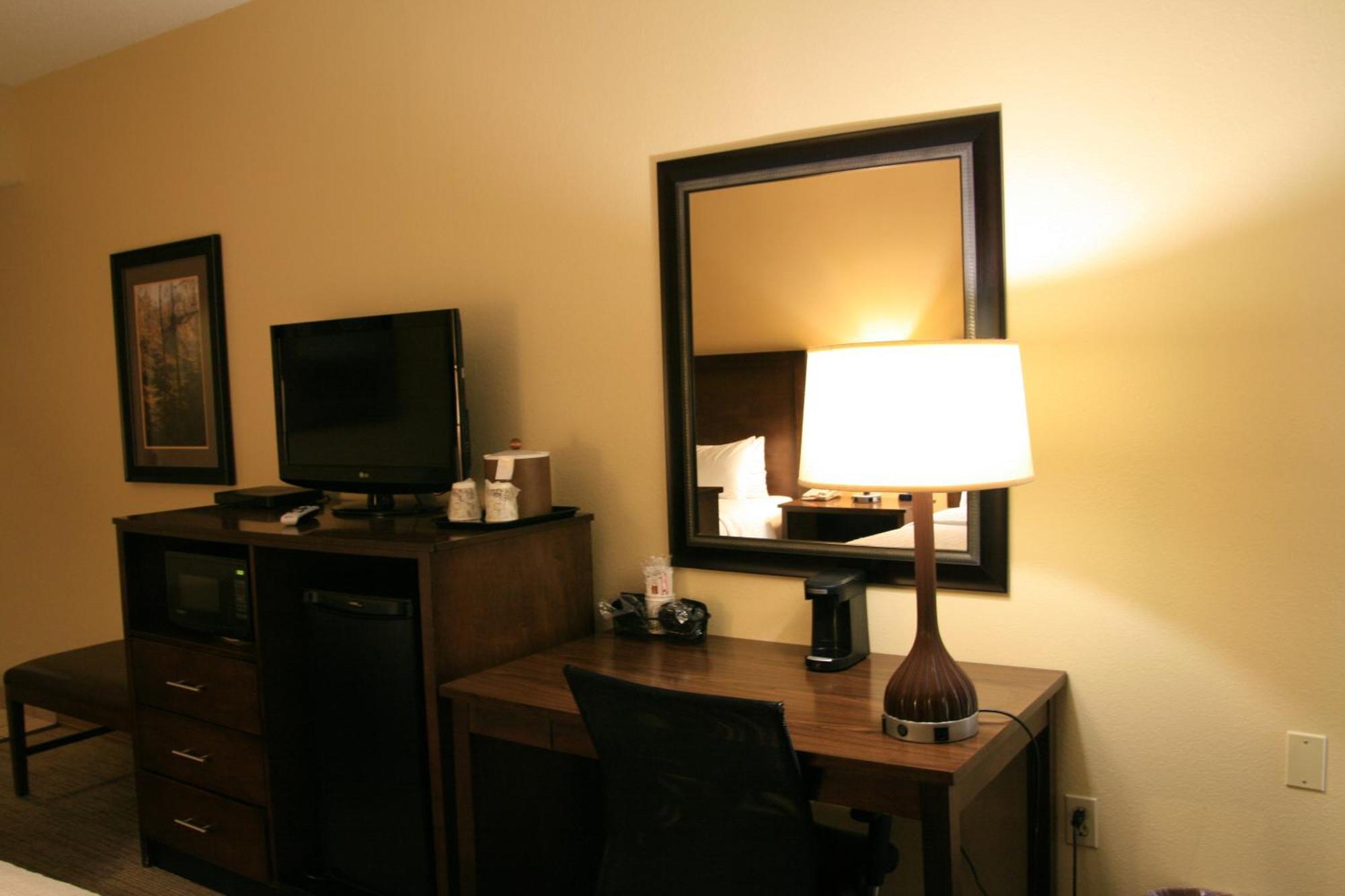 Quadruple Room Two Queen Beds Non Smoking