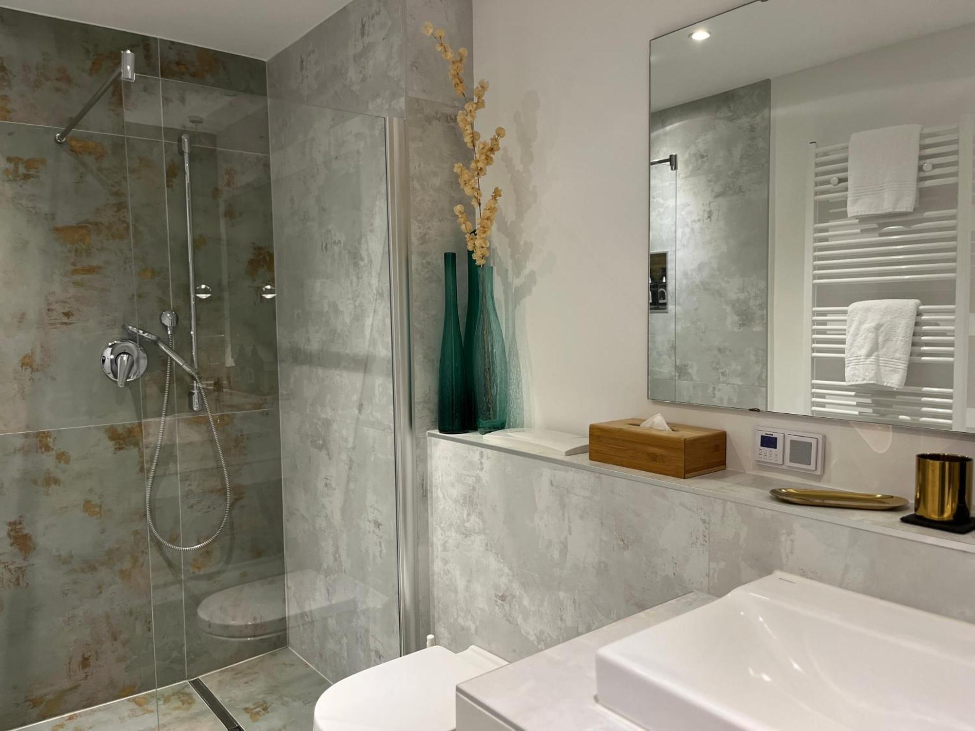 Suite 21 Parkside