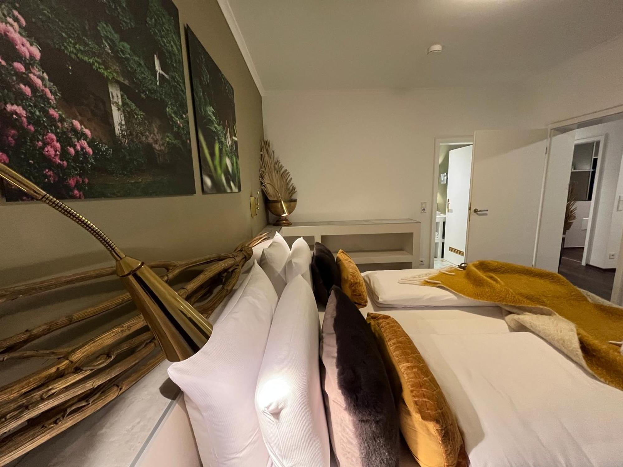 Suite 21 Parkside