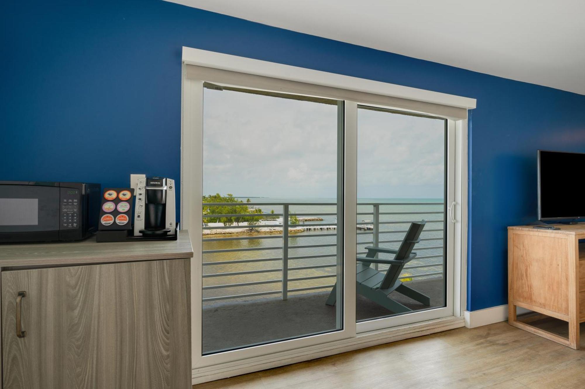 Room Two Double Beds Ocean View