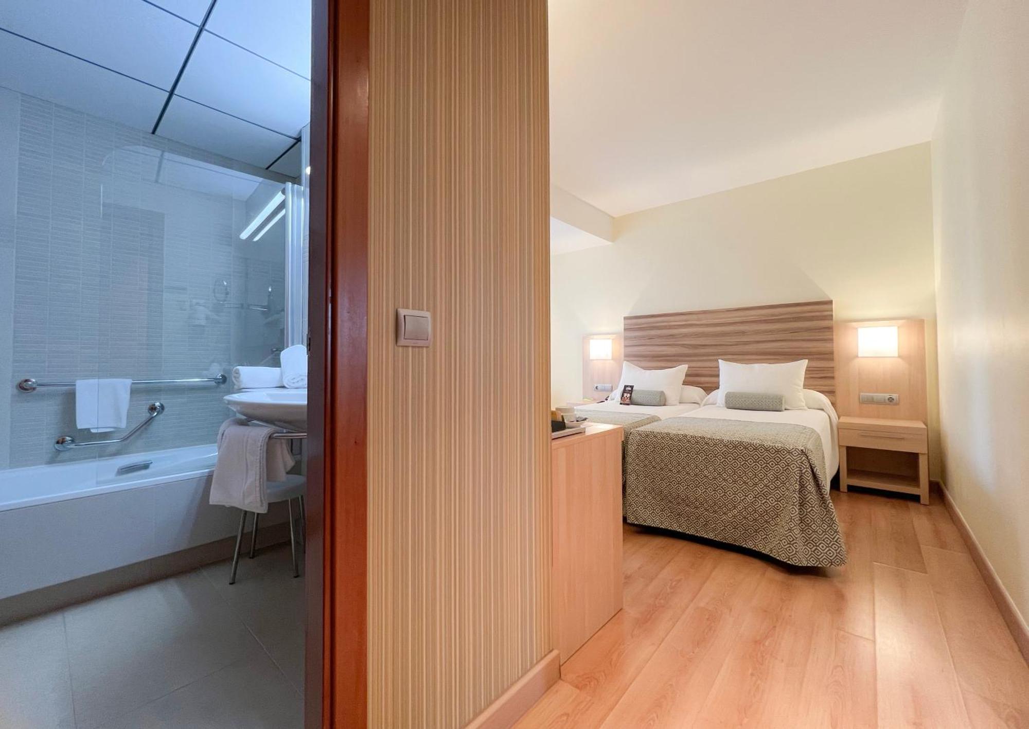 Single Room Balcony