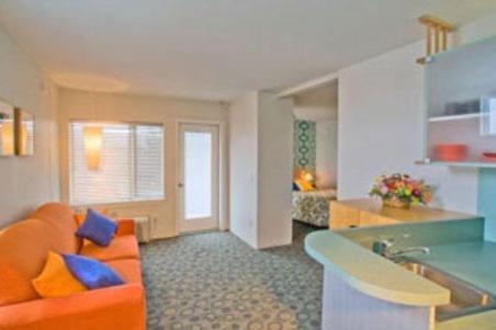 One Bedroom Suite Queen Bed
