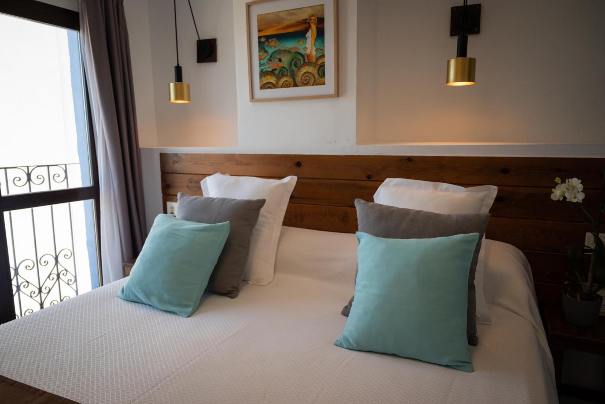 Double or Twin Room Sea View