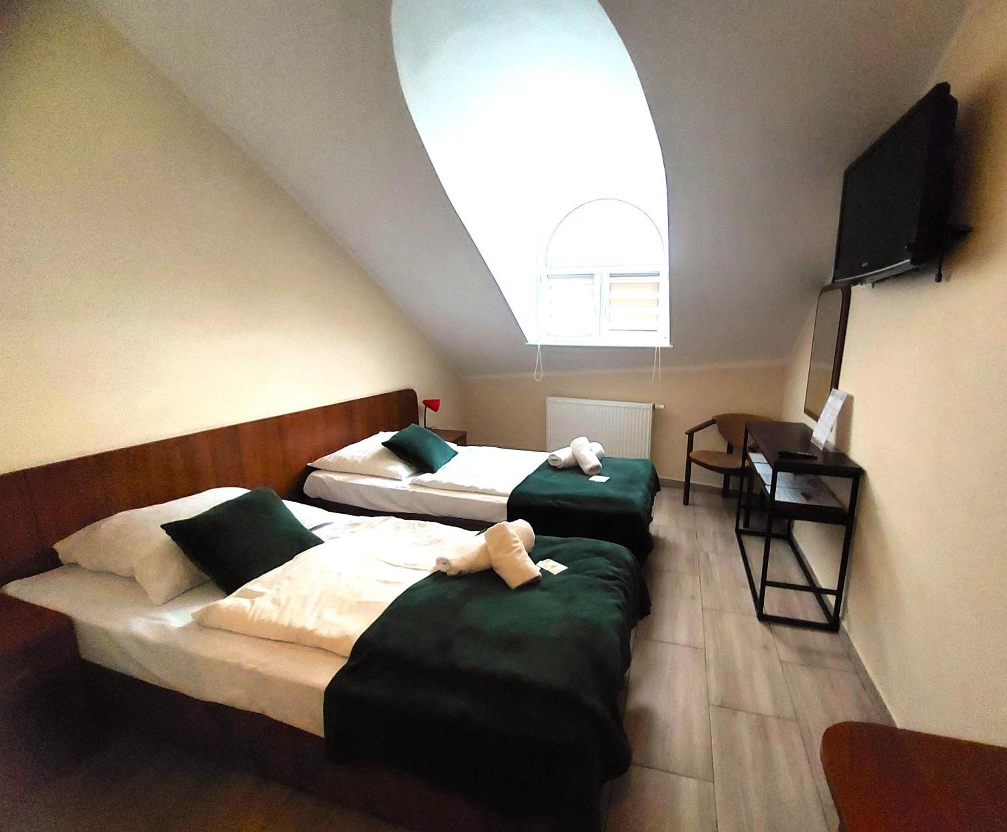 Economy Twin Room without Balcony Attic