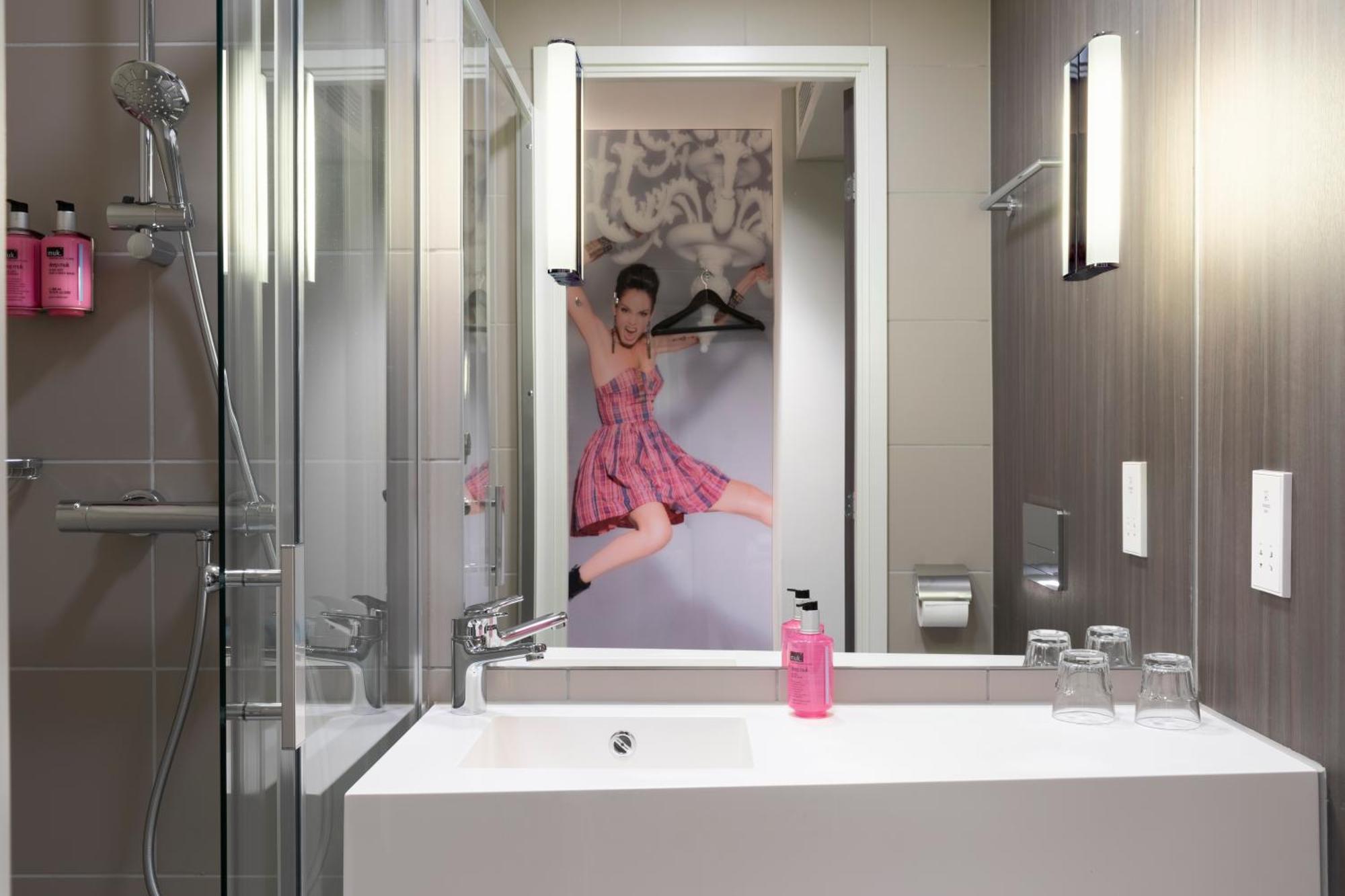Moxy Double Sleeper Twin Room