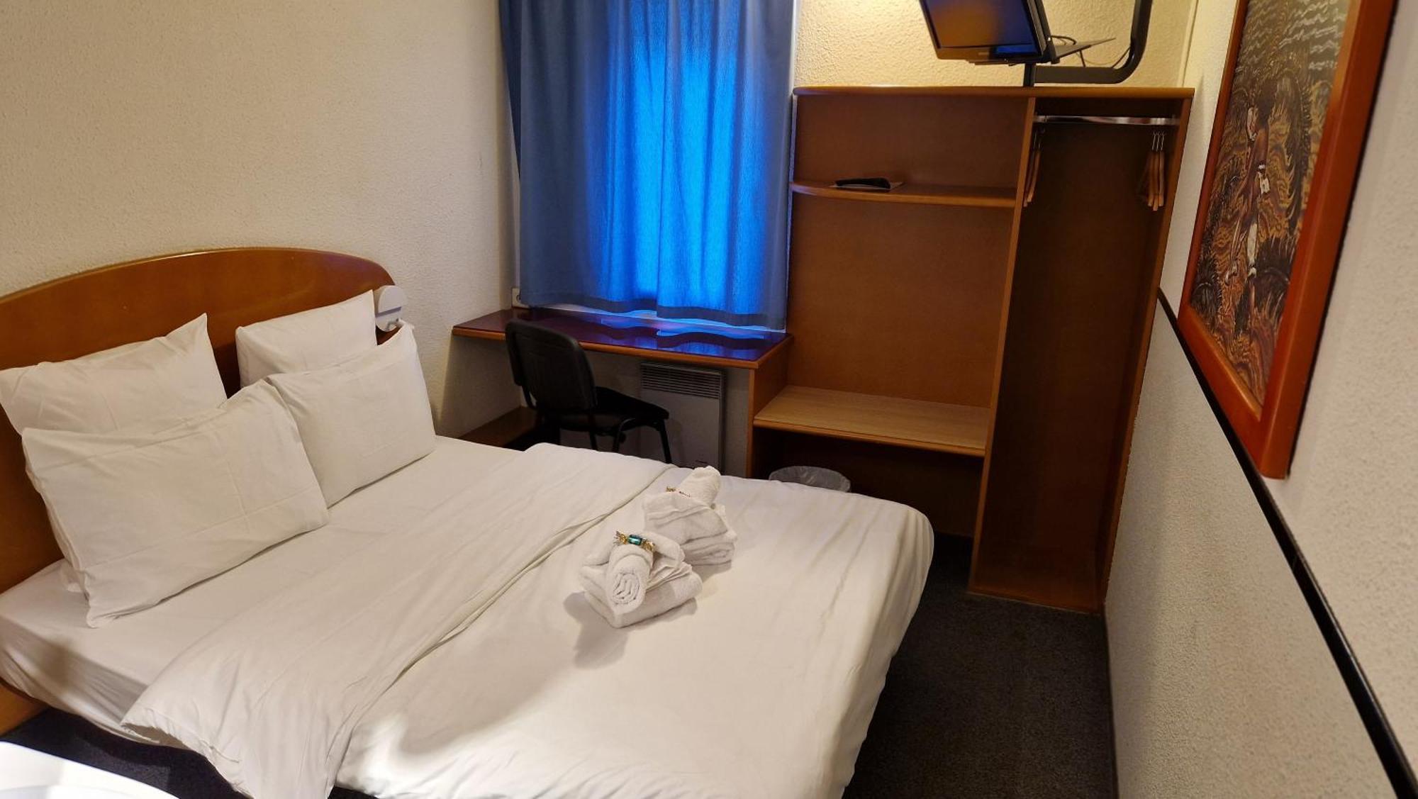 Double Room,373940419:JPEG