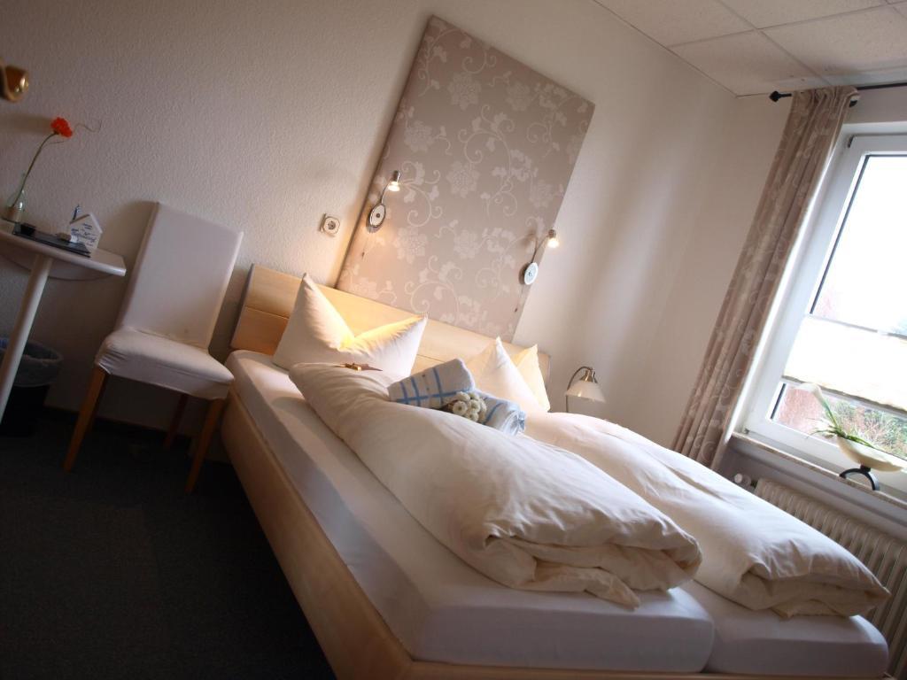 Doppelzimmer mit separatem Schlafzimmer (2-3 Erwachsene)