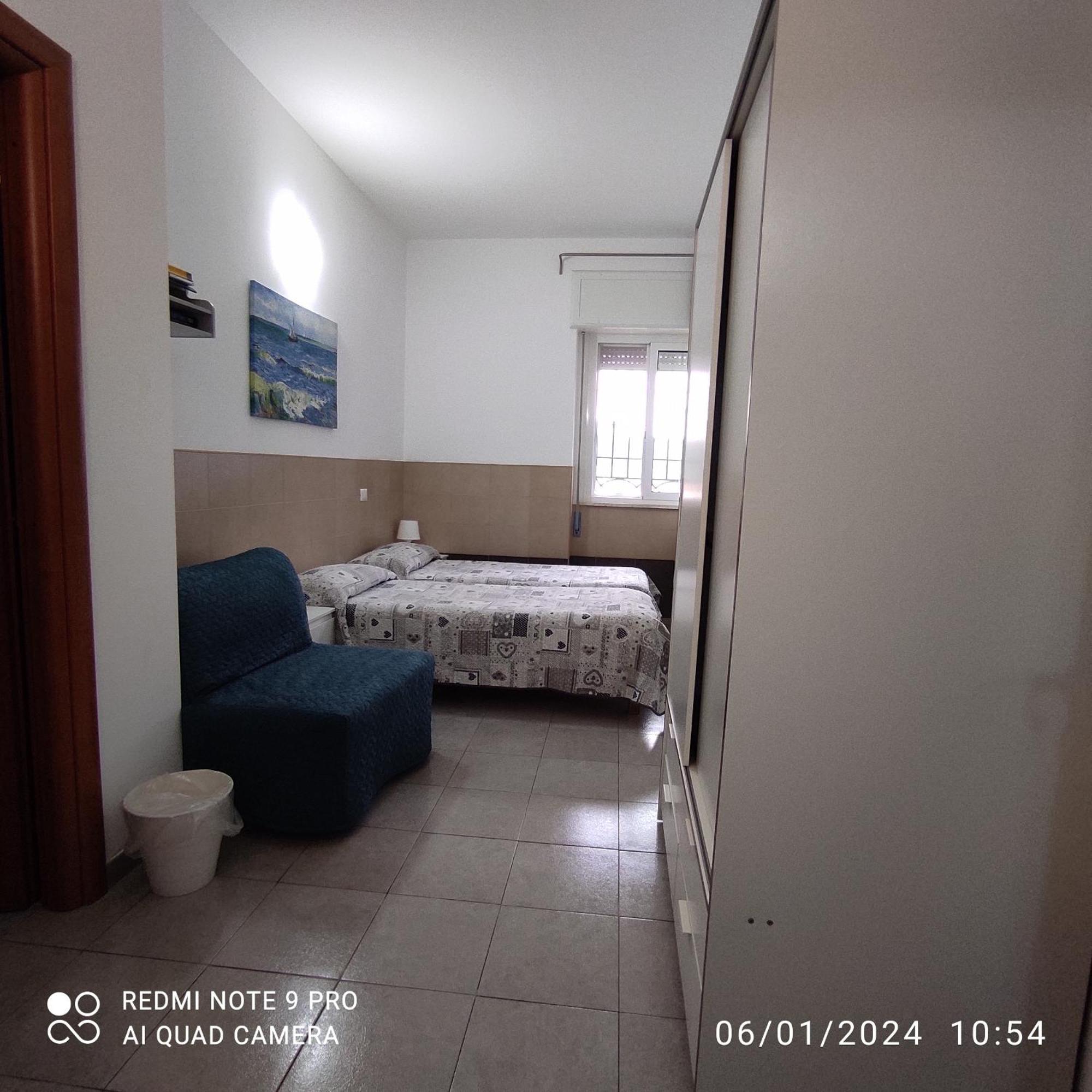 Twin Room Private Bathroom