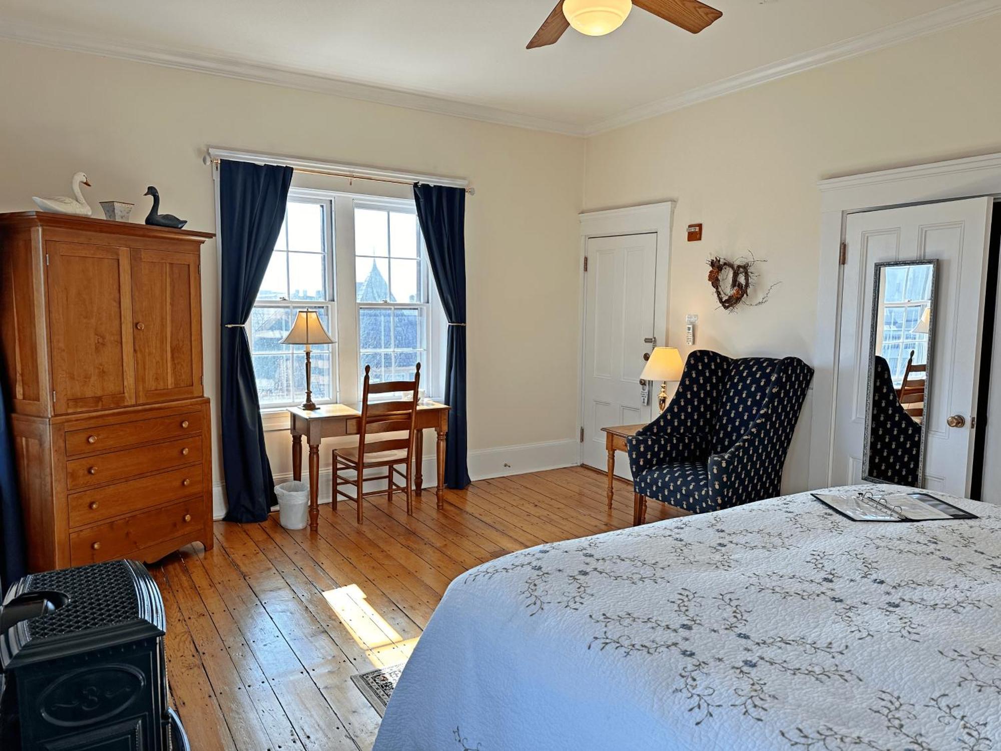 Superior King Room