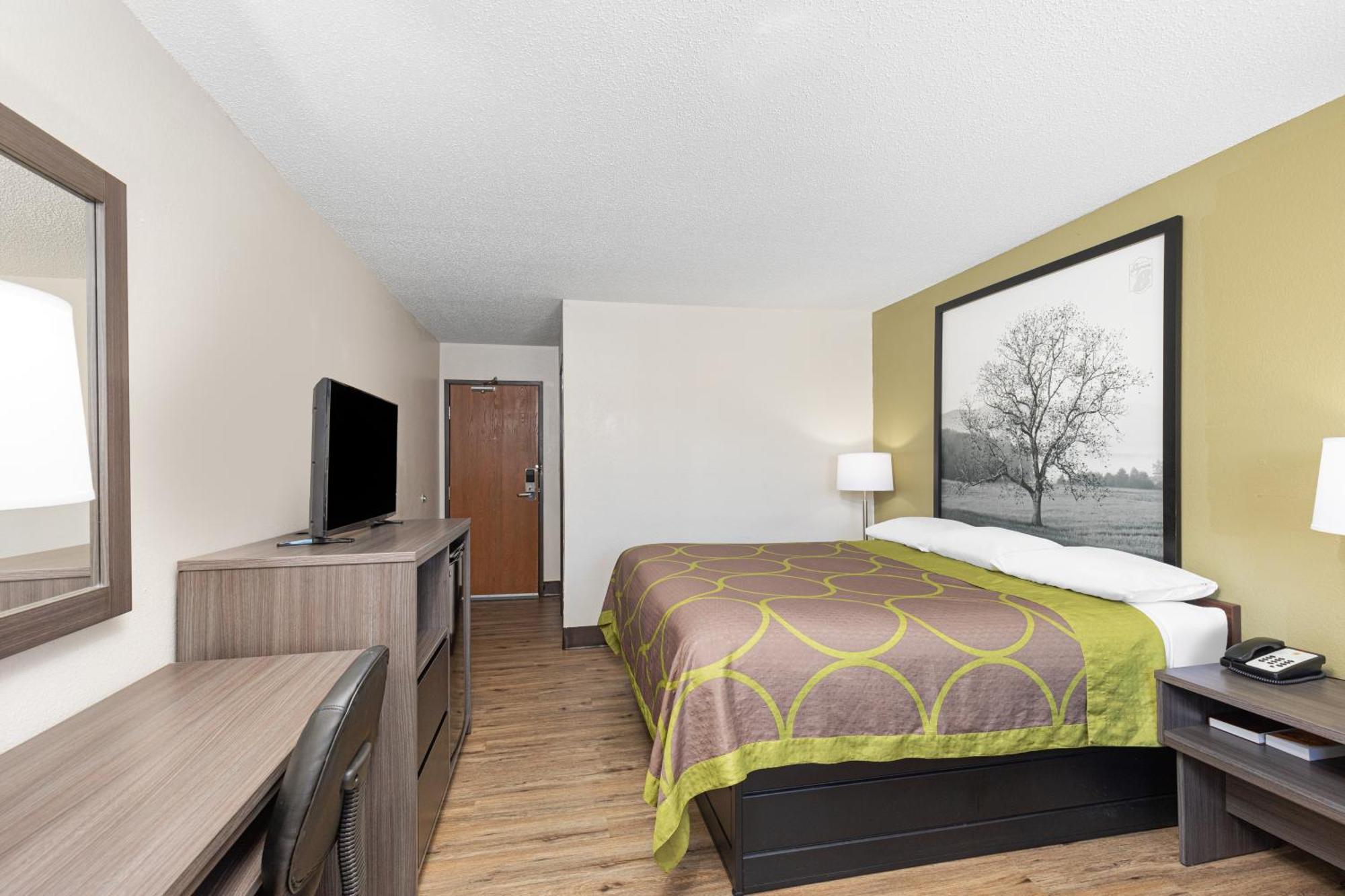 King Room - Smoking,1707879558:JPEG