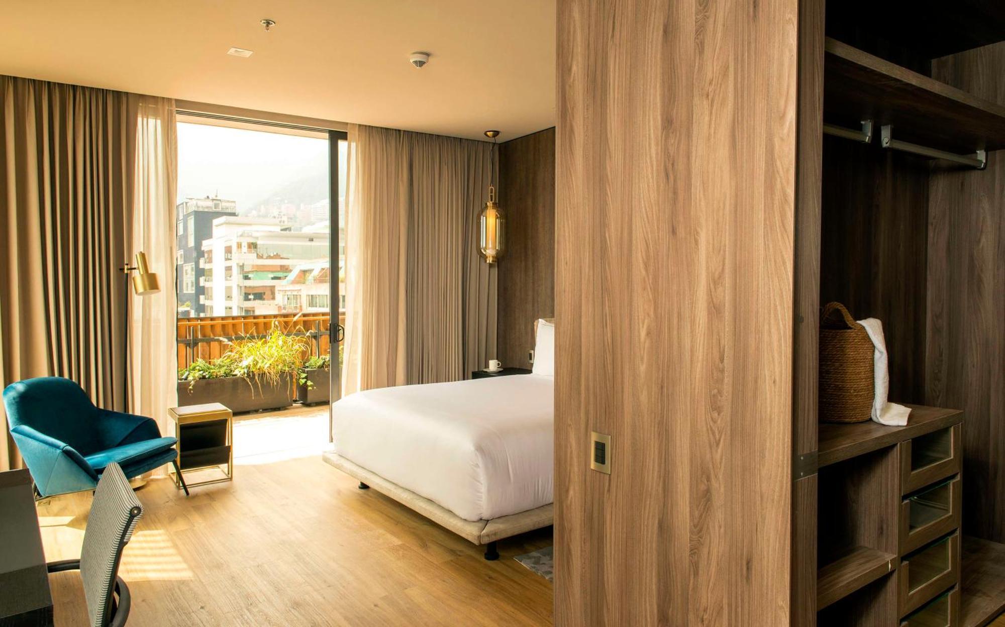 Habitación Deluxe Apartasuite con vistas - 1 cama extragrande