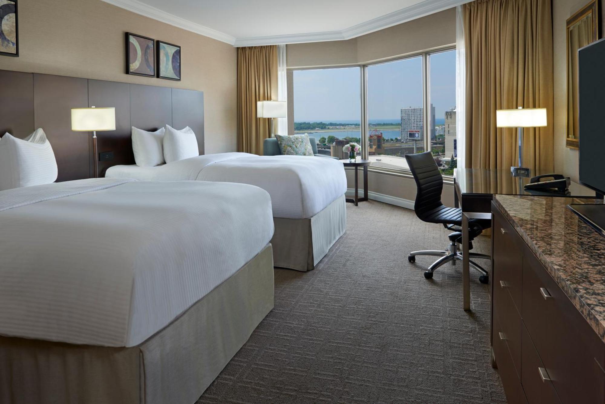 Classic Double Room with Two Double Beds,1084373392:JPEG