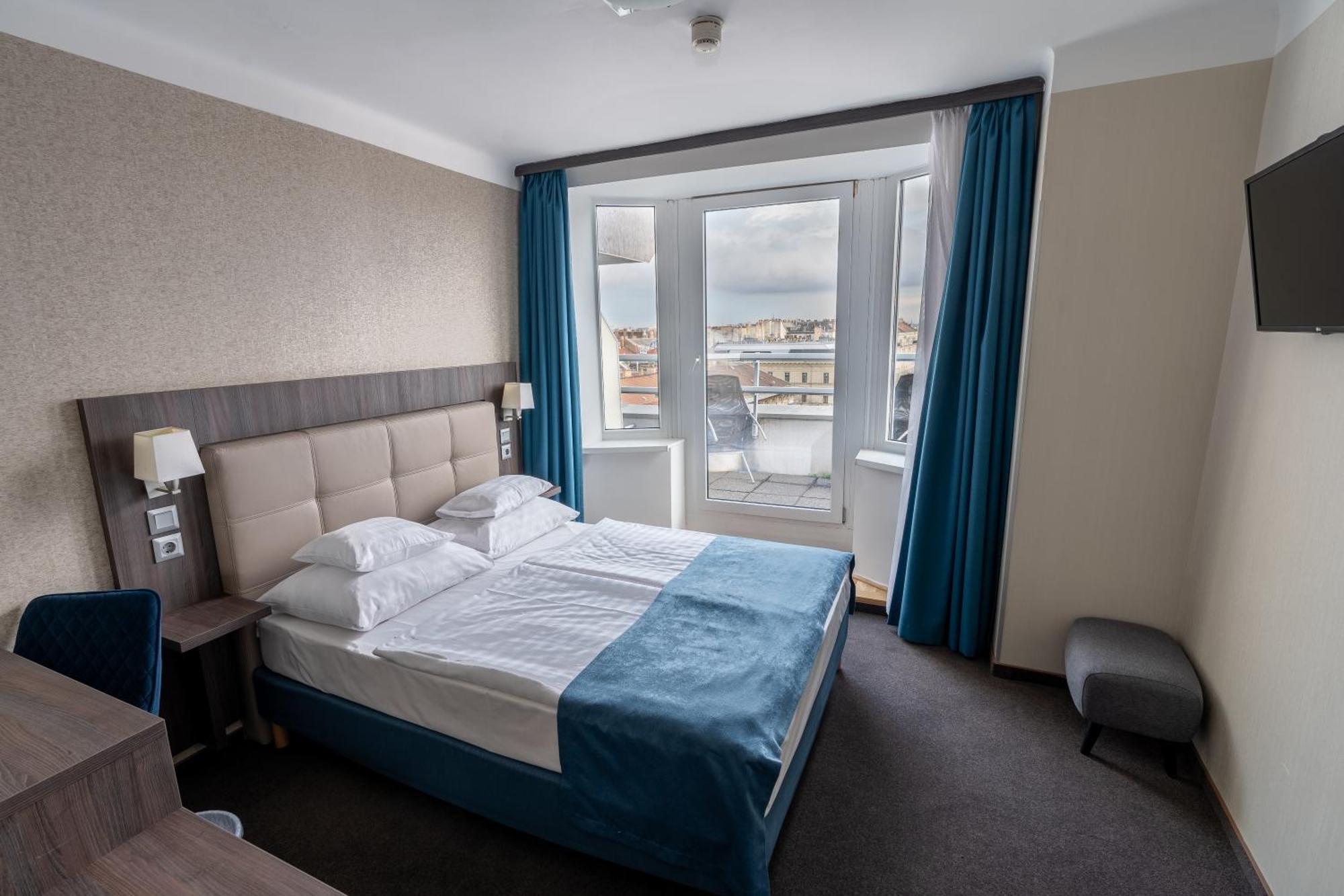 Superior Double Room Balcony