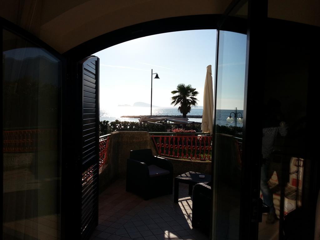 Quadruple Room Sea View
