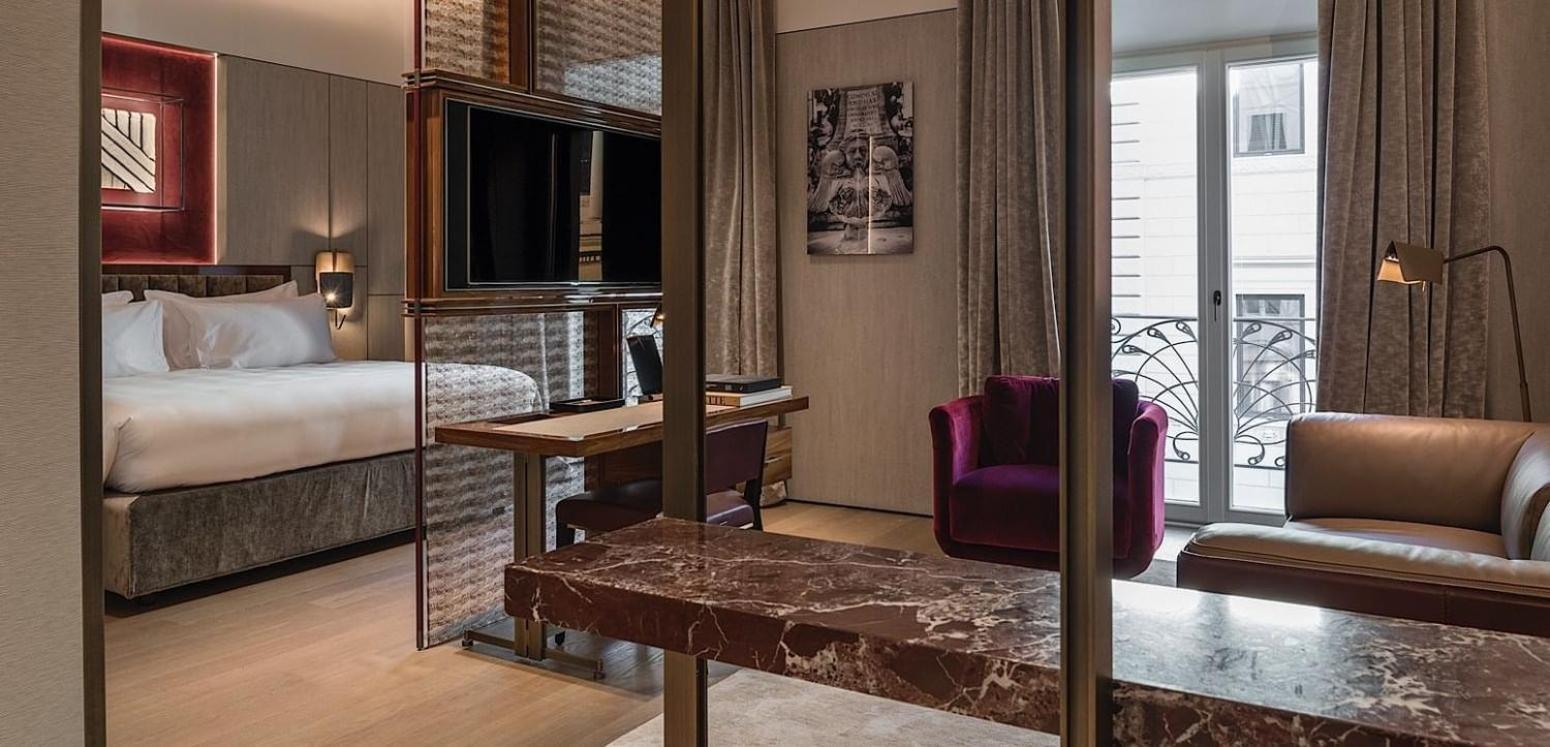 Deluxe Suite 5