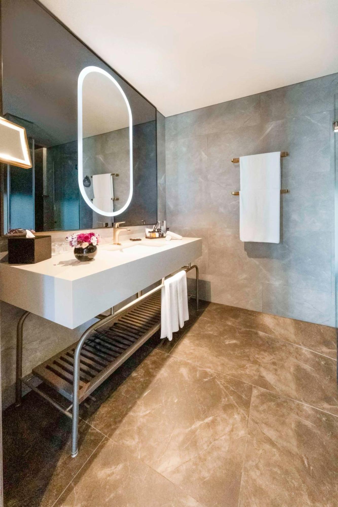 Collection Room City View