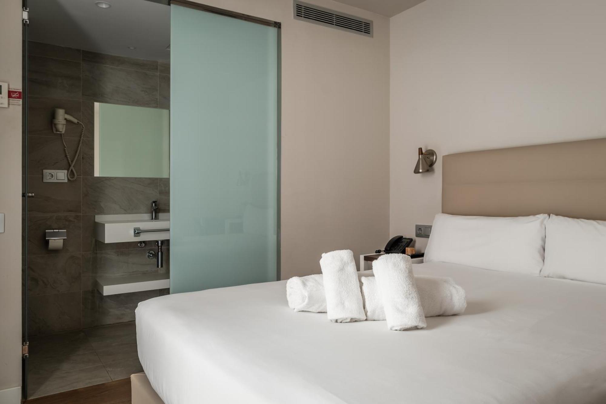 Interior Double Room