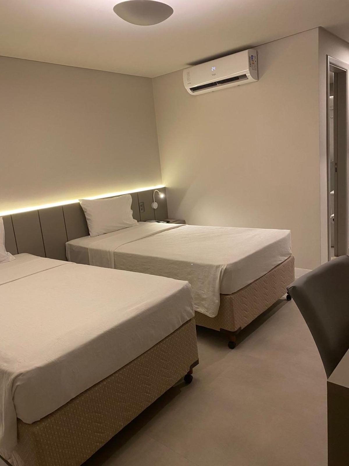 Twin Room,1537207030:JPEG