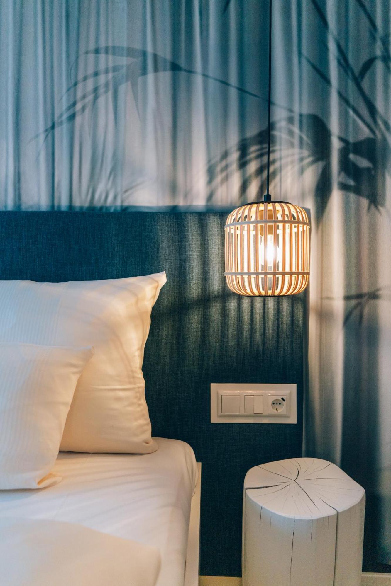 Bay Side Room