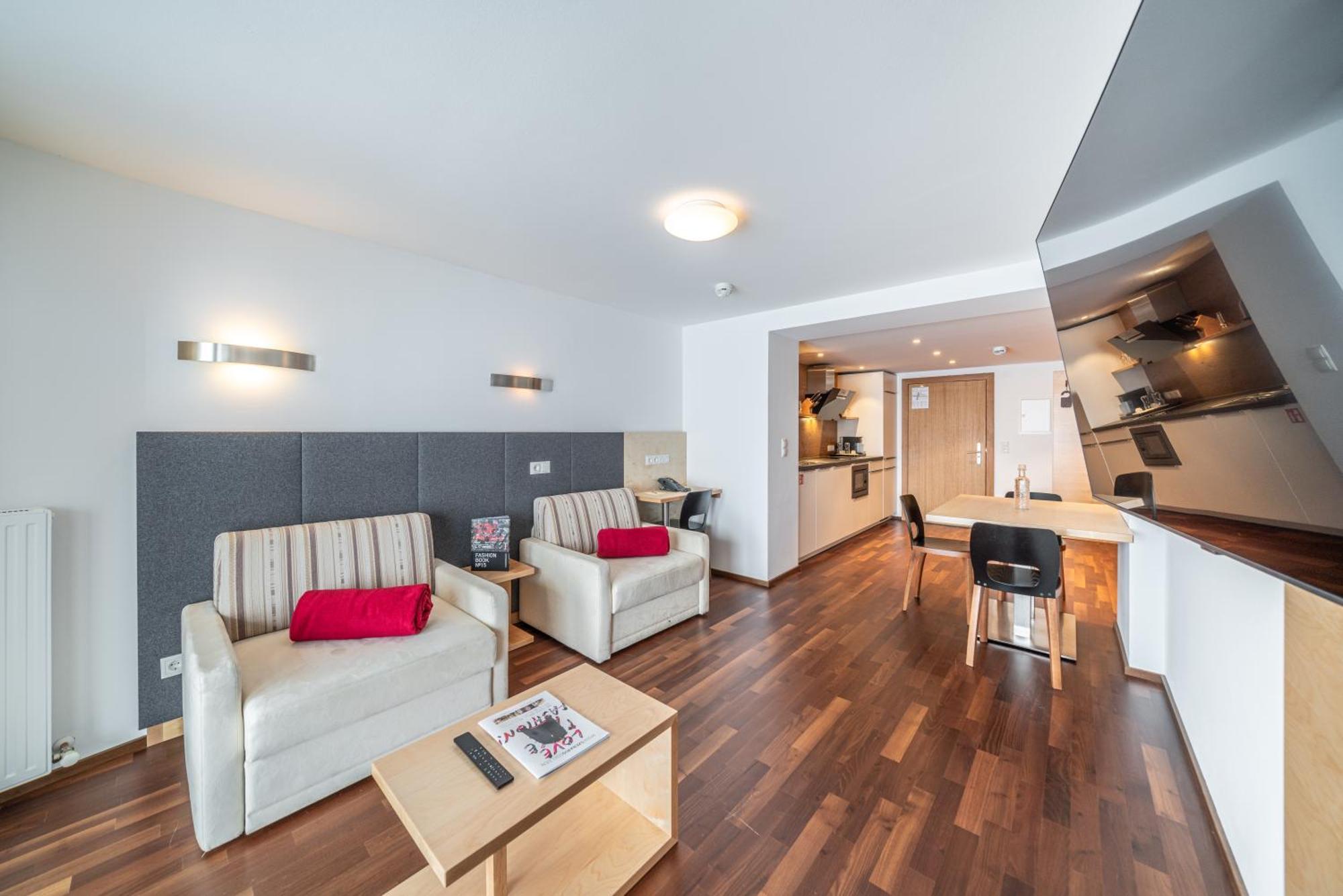 Junior Suite Apartment,1533790192:JPEG