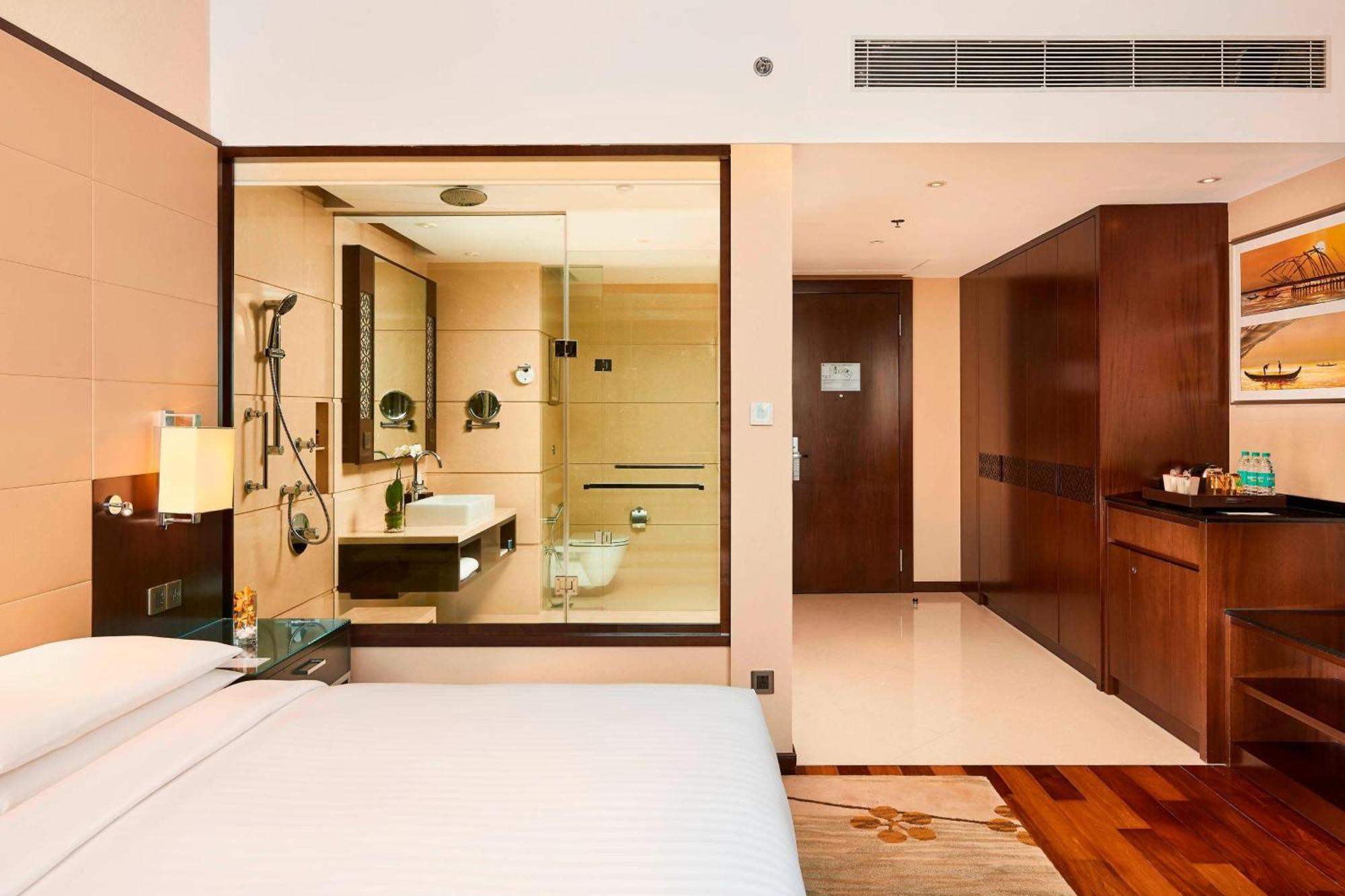 Deluxe King Room Guest room 1 King