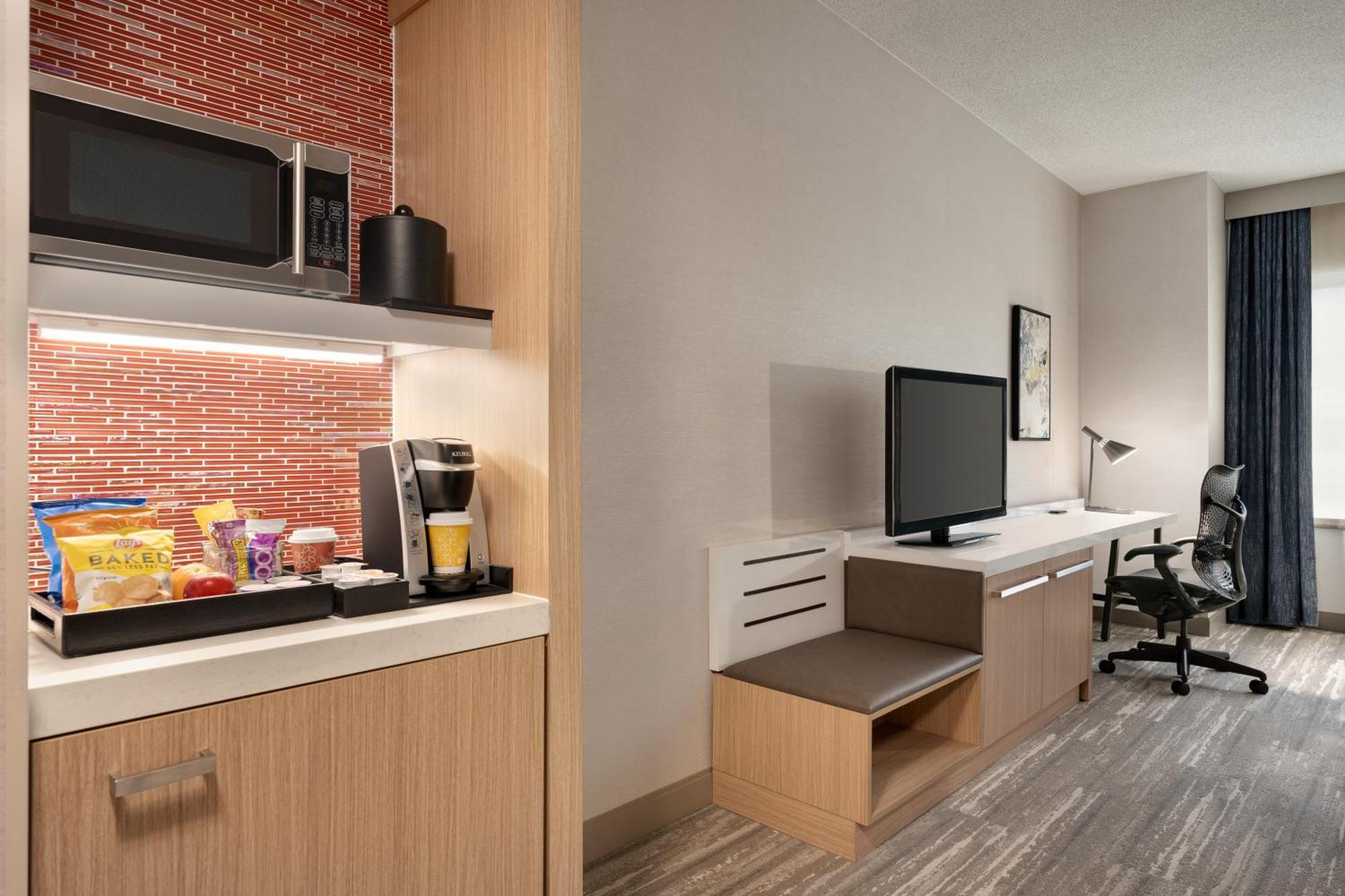 Premium King Room