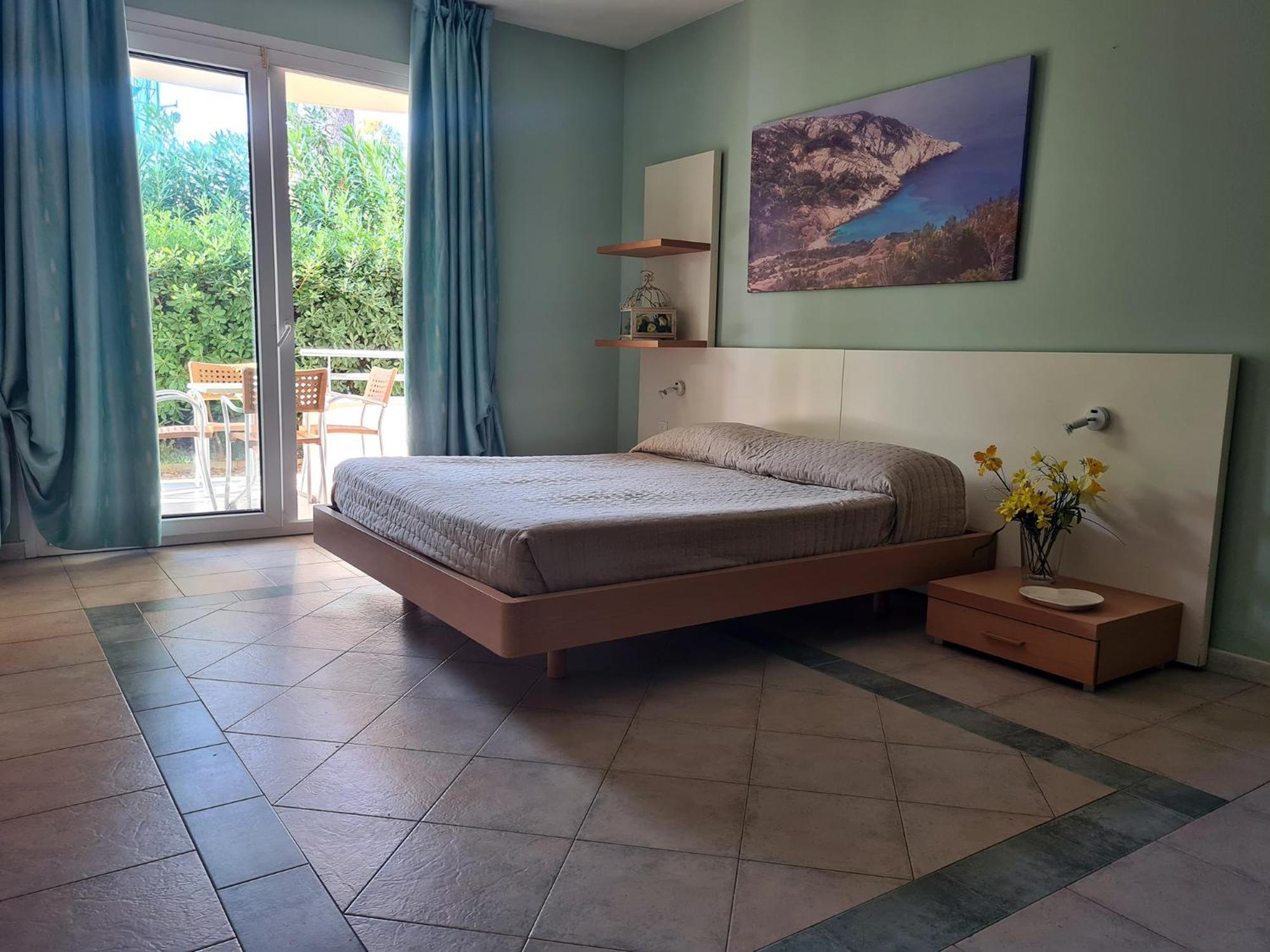 Family Room Garden View