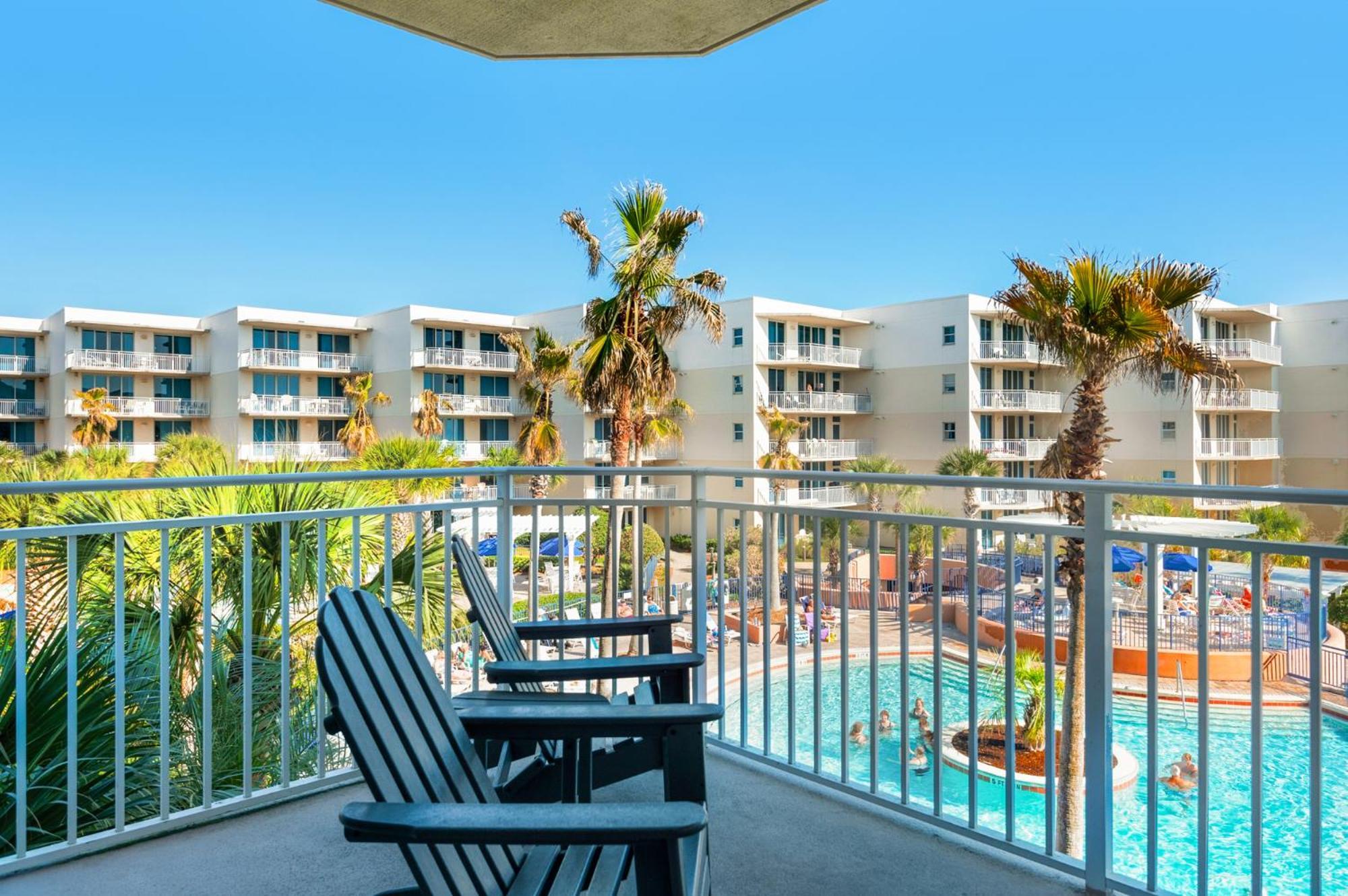 Apartment Pool View