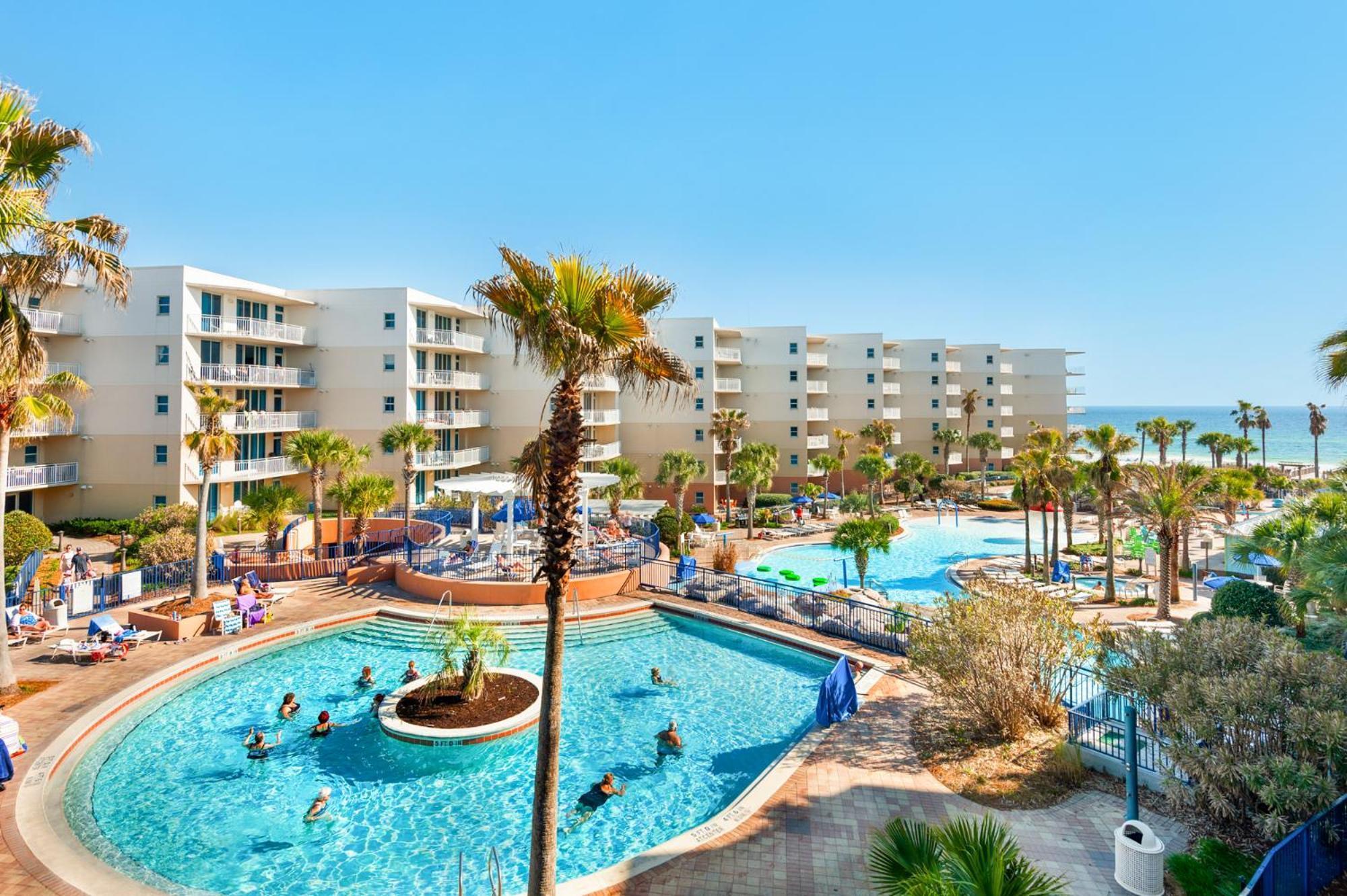 Apartment Pool View
