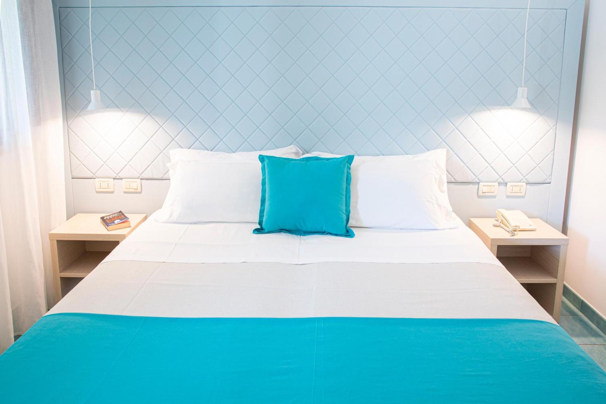Quadruple Deluxe Suite,1535034277:JPEG