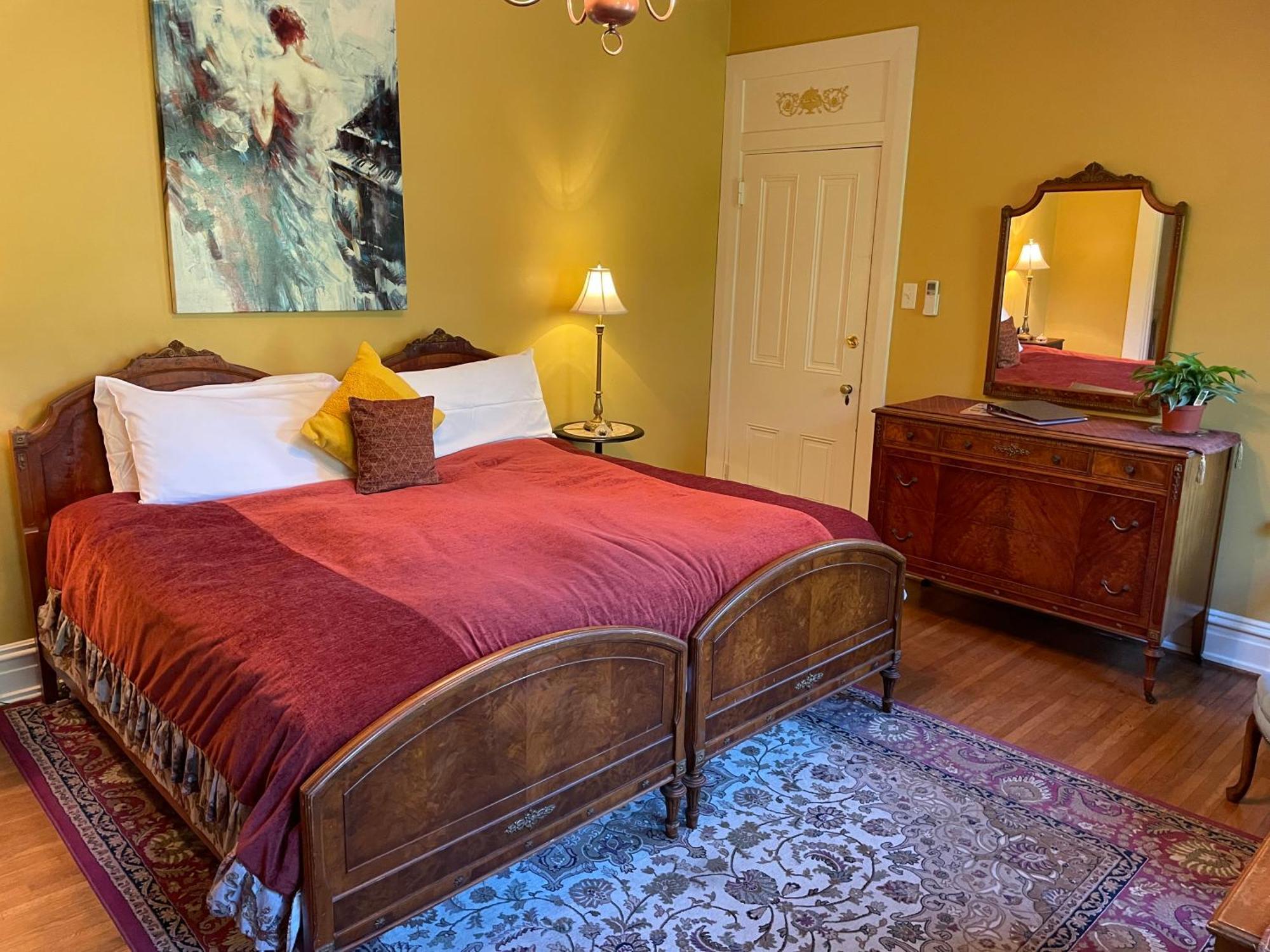 King Room
