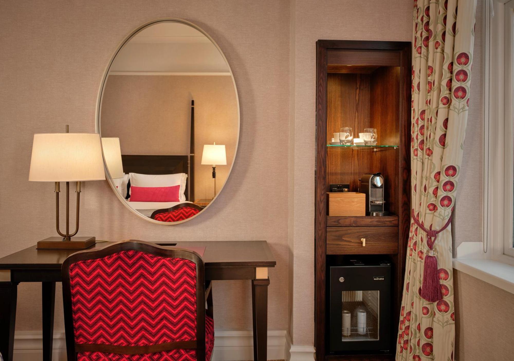 Grotere Executive Kamer met 1 Kingsize Bed