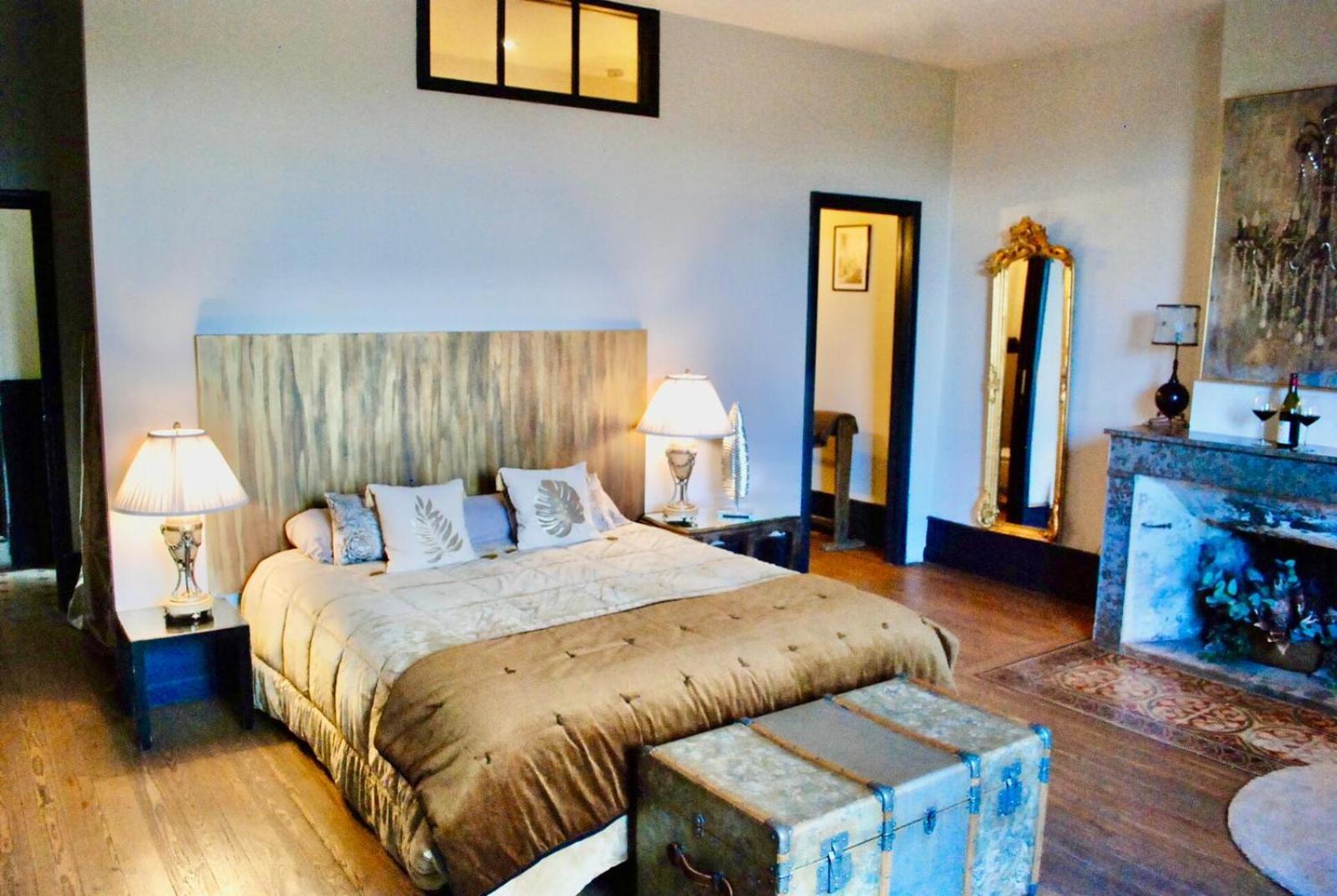Large Double Room