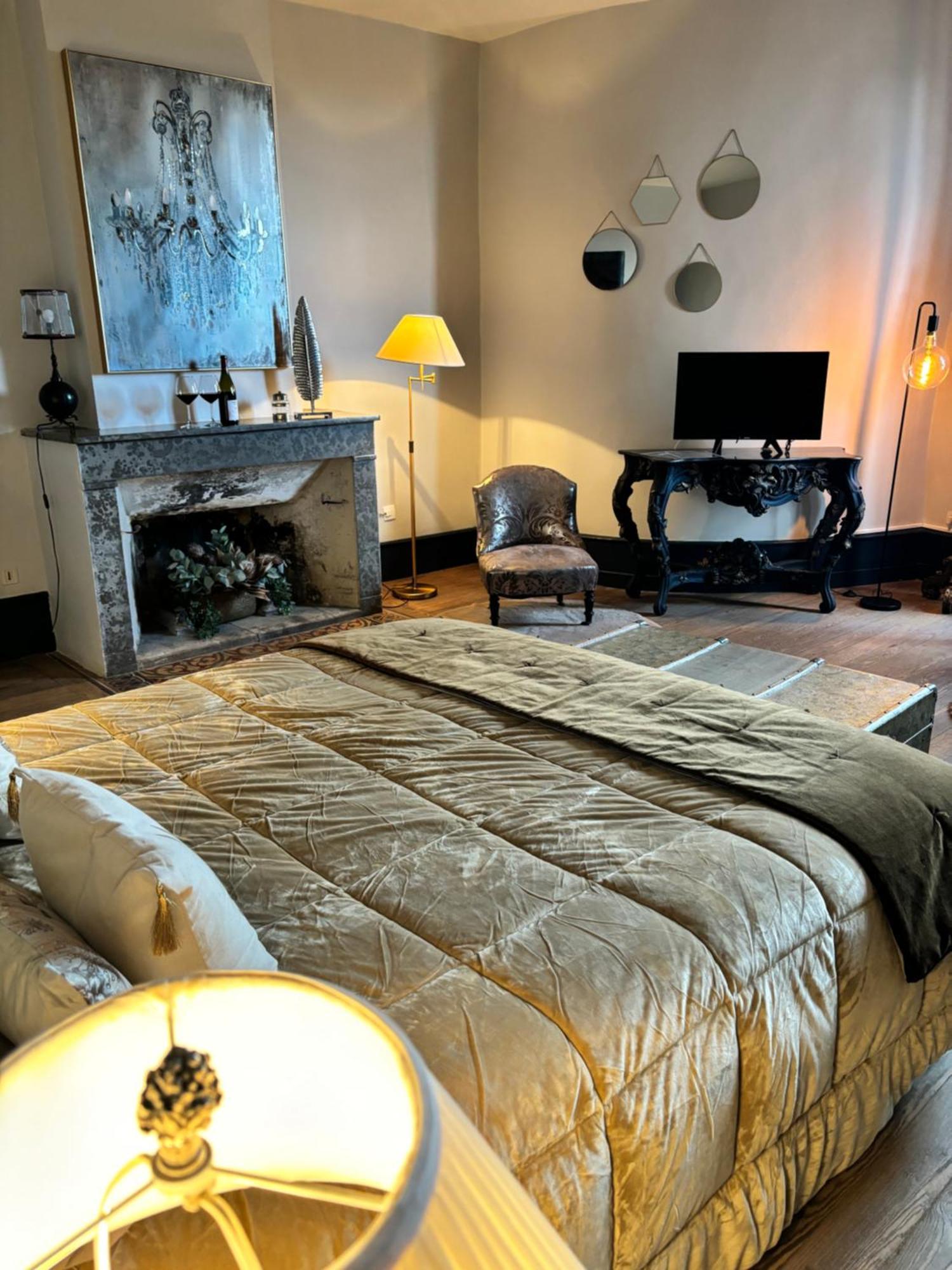 Large Double Room